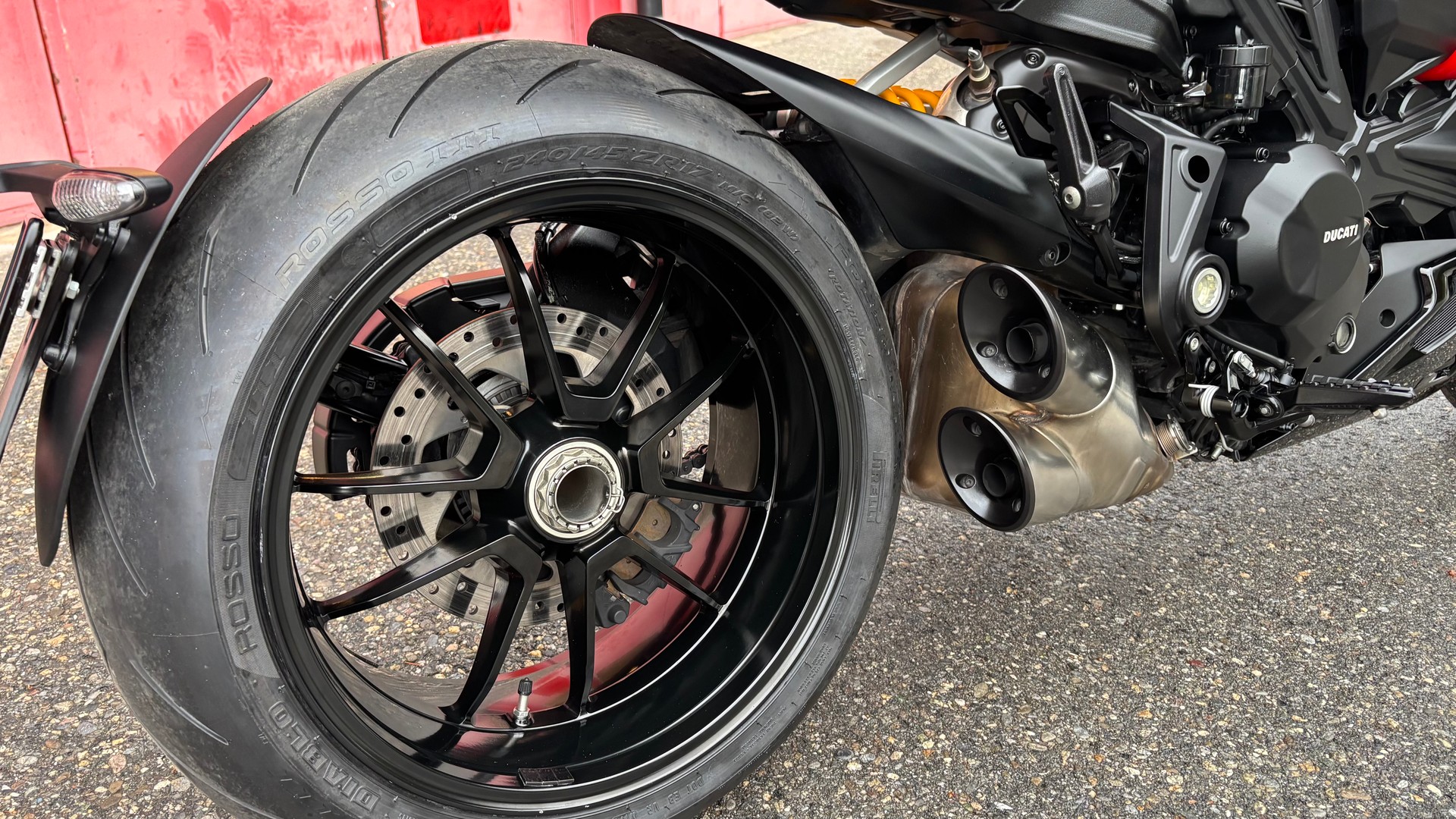 DUCATI Diavel 1260 S-image-7