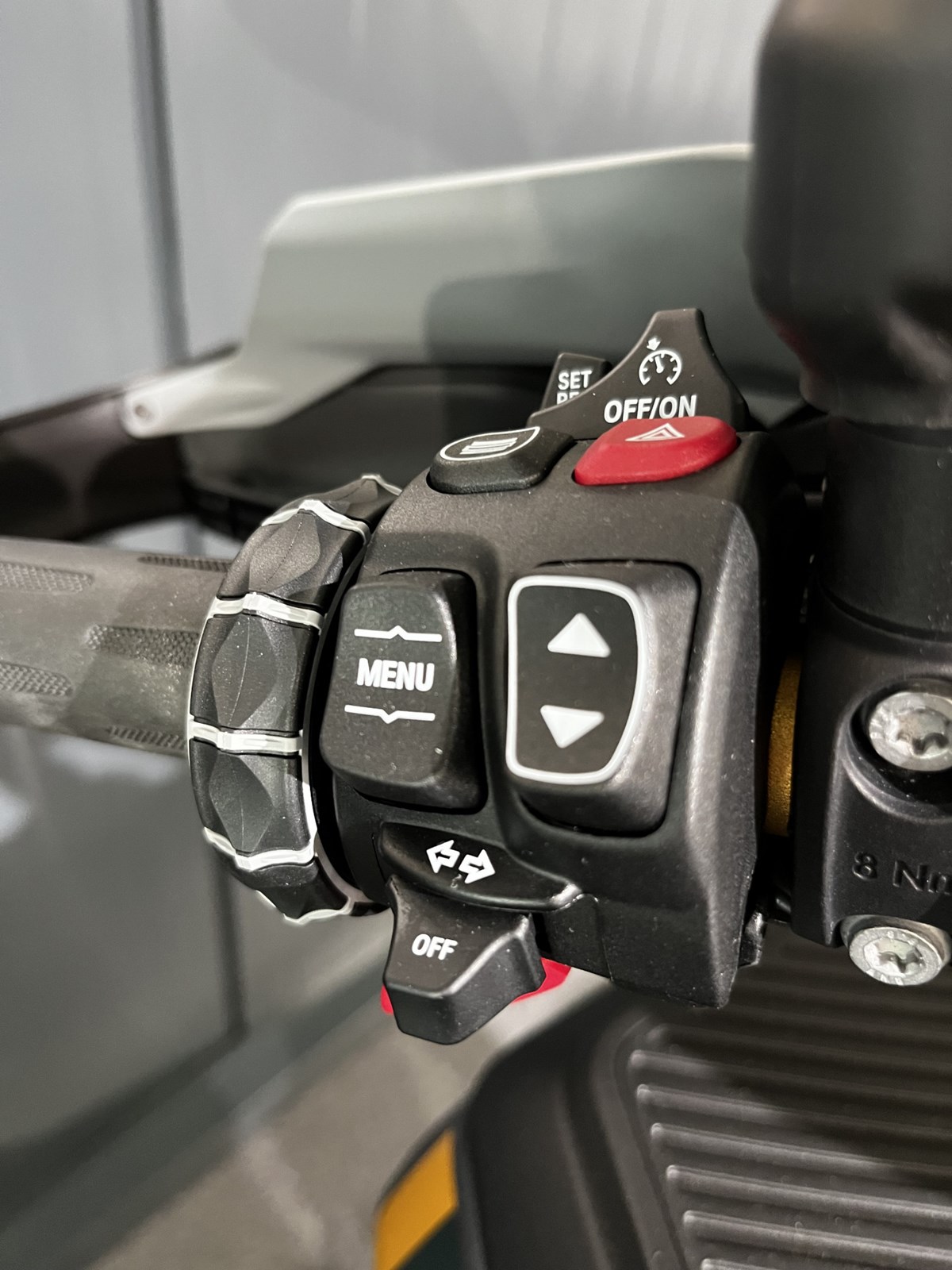 BMW R 1300 GS Adventure-showroom-element-3