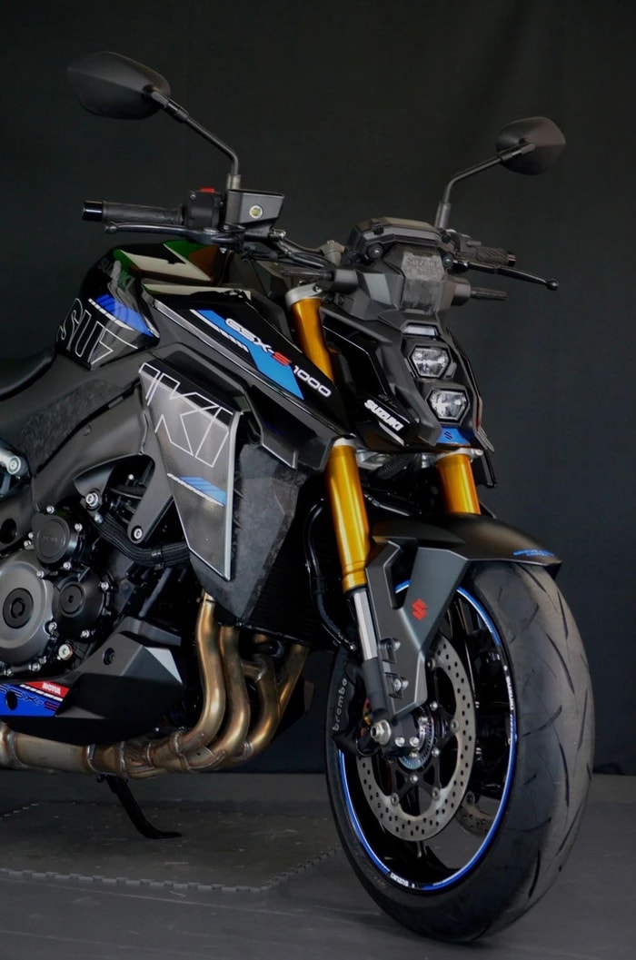 SUZUKI GSX-S 1000 EVO-showroom-element-1