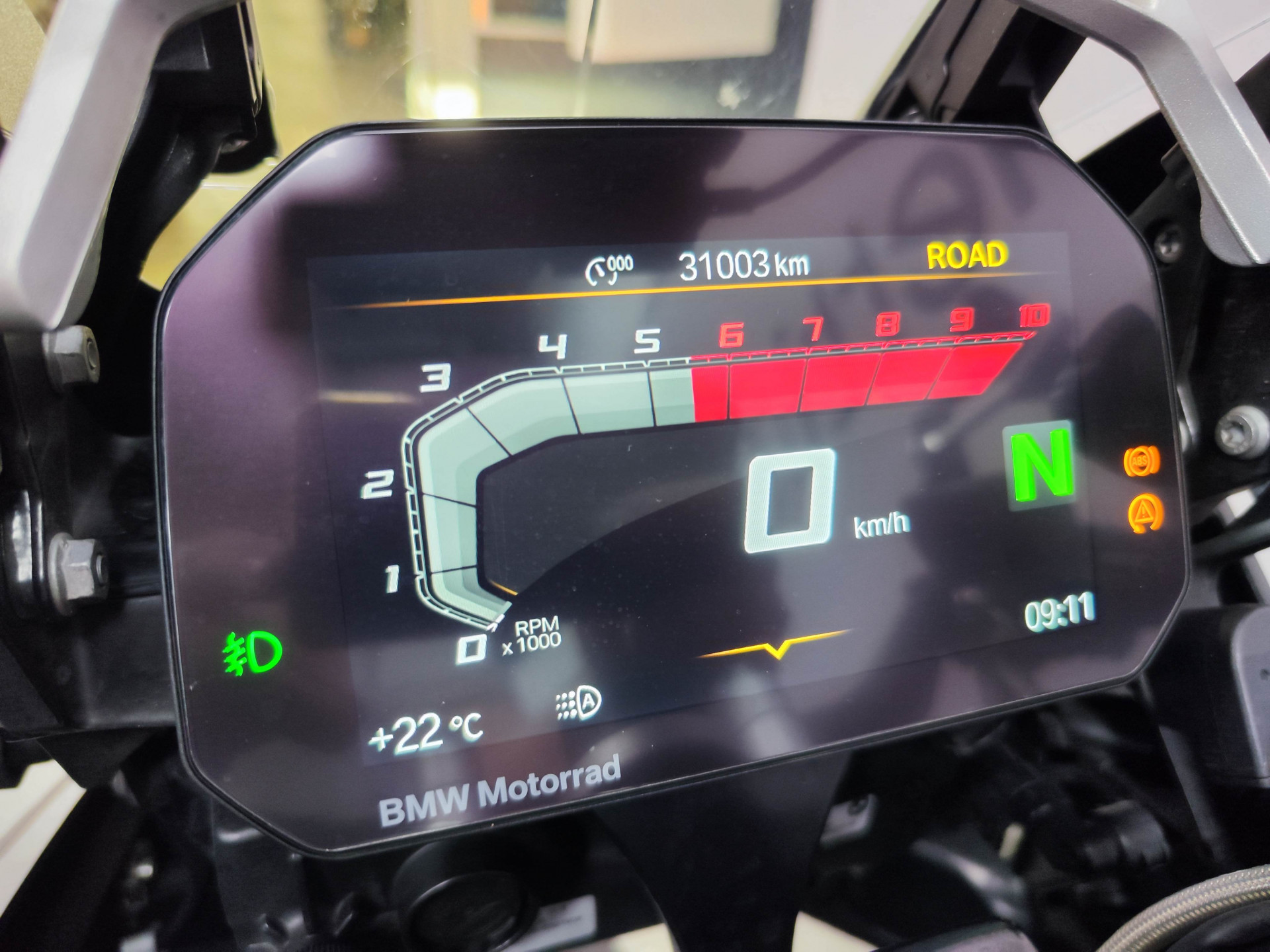 BMW R 1250 GS Triple Black ***CONTRAT ENTRETIEN***-image-9