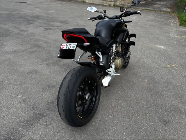 DUCATI Streetfighter V4 S-image-3