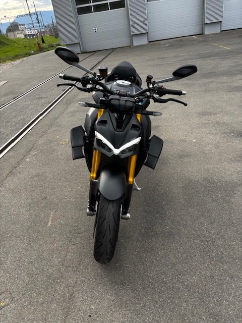 DUCATI Streetfighter V4 S-image-0