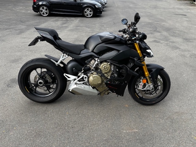 DUCATI Streetfighter V4 S-image-2