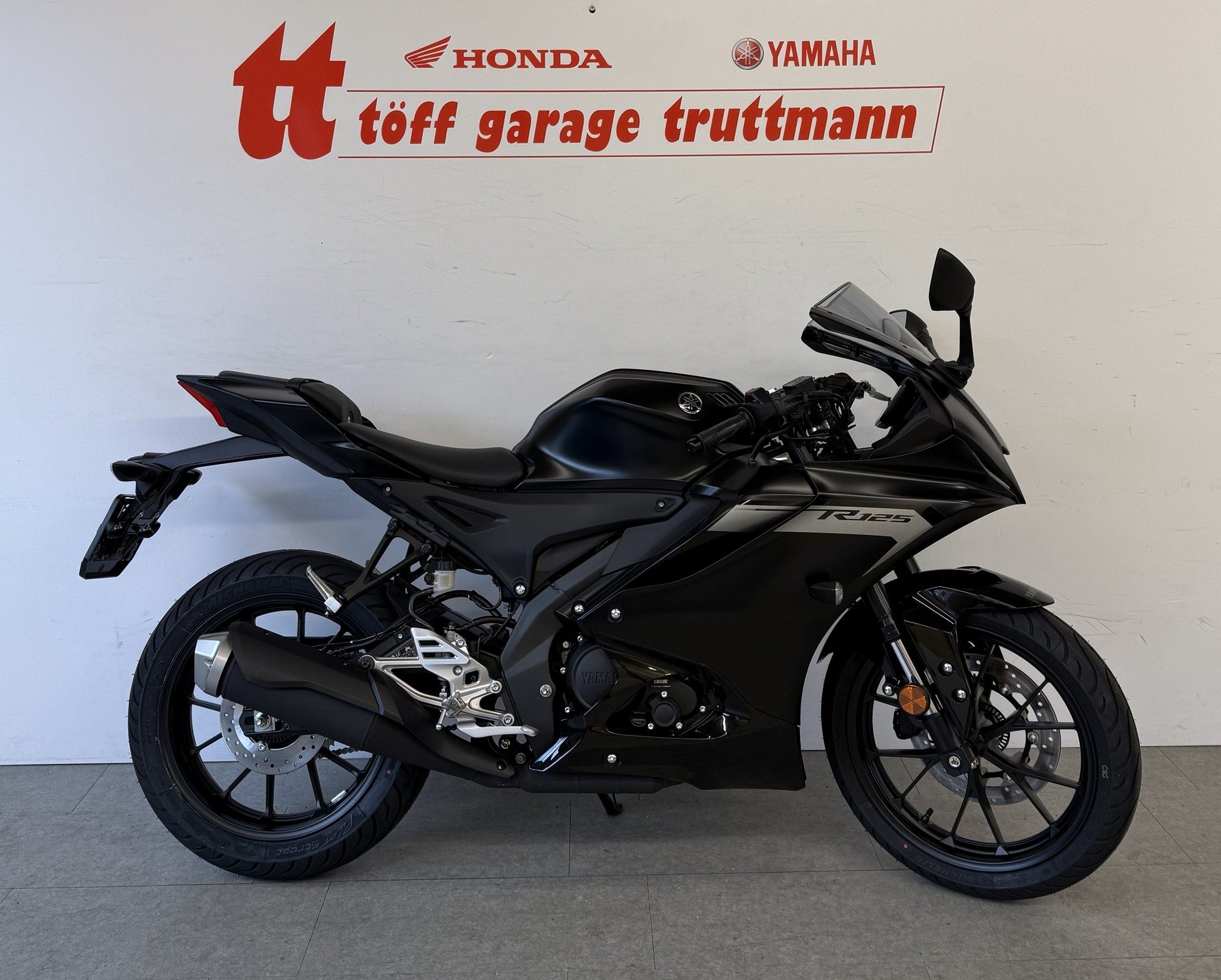 YAMAHA YZF-R 125 ABS