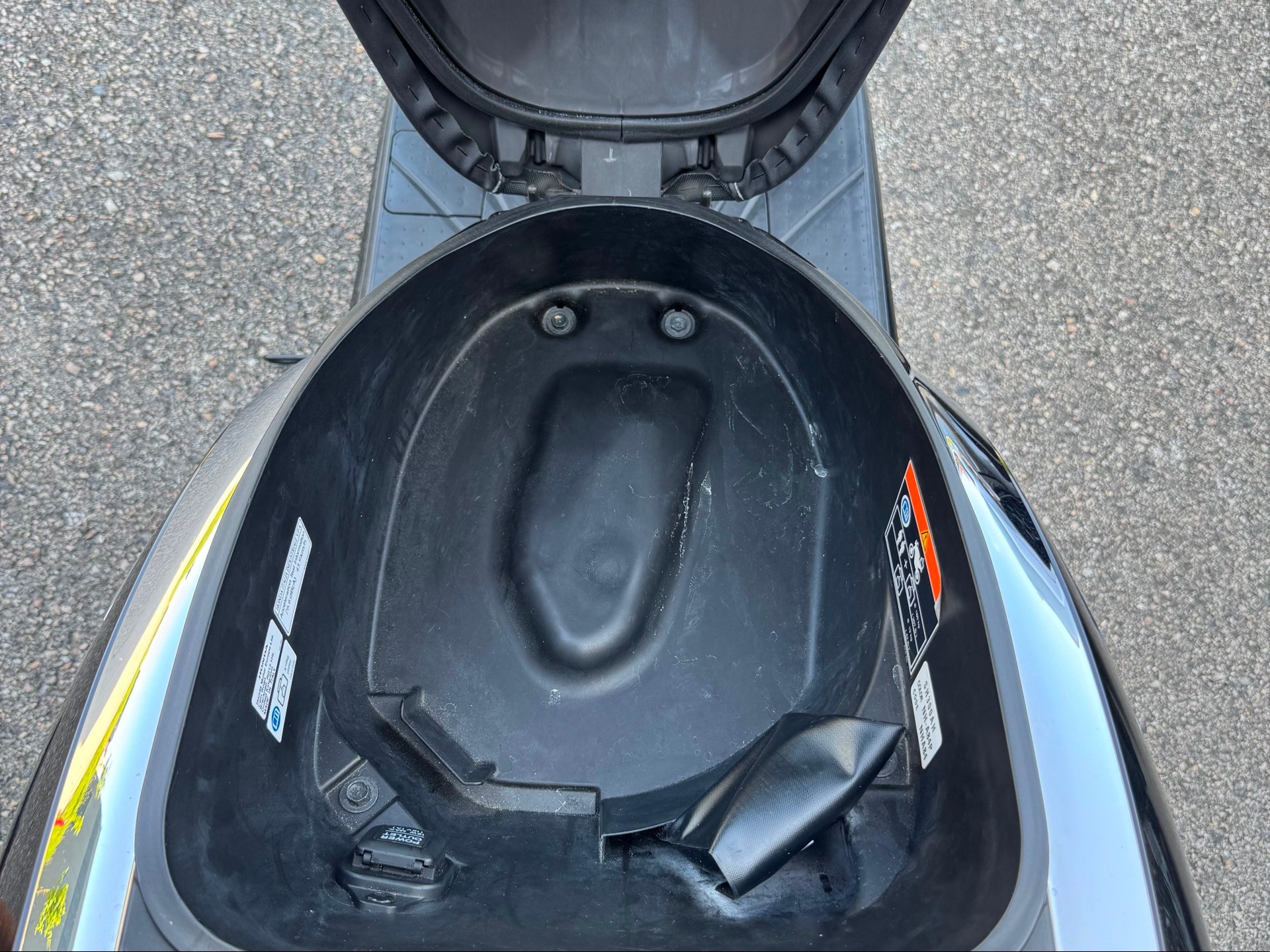 HONDA SH 300 i ABS-image-10