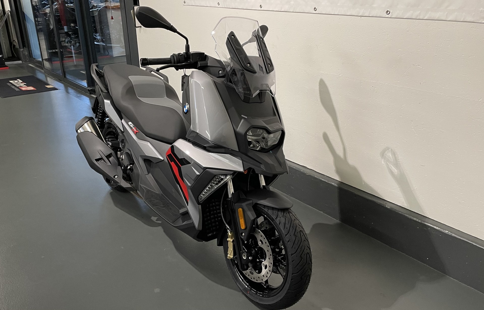 BMW C 400 X CHF 800 de rabais inclus jusqu'au 30.06.2025-showroom-element-1