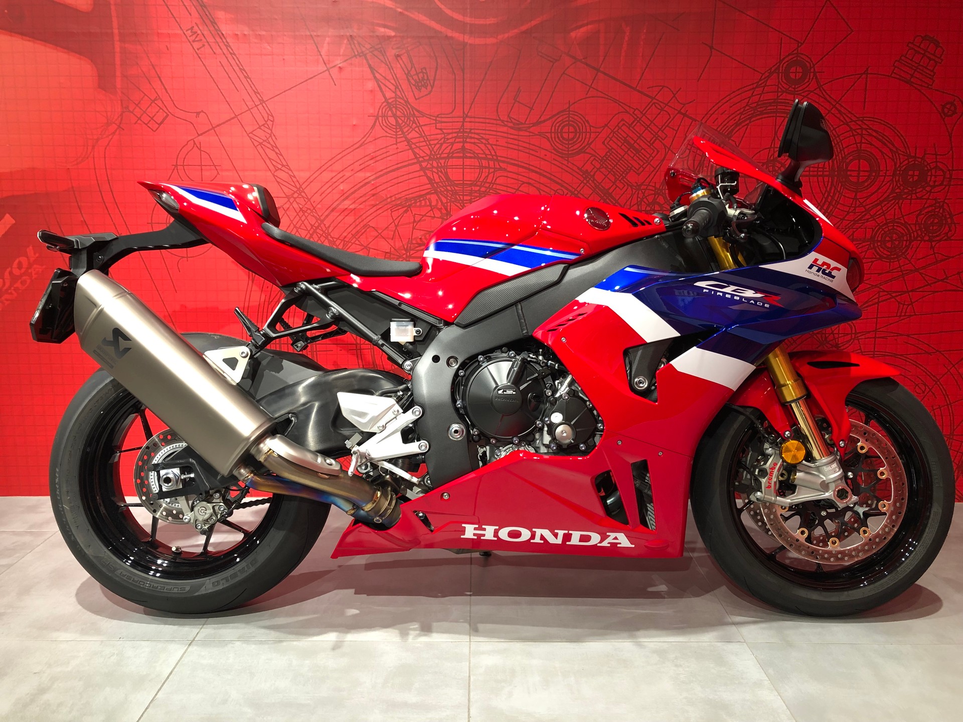HONDA CBR 1000 RR-R Fireblade SP-showroom-element-1