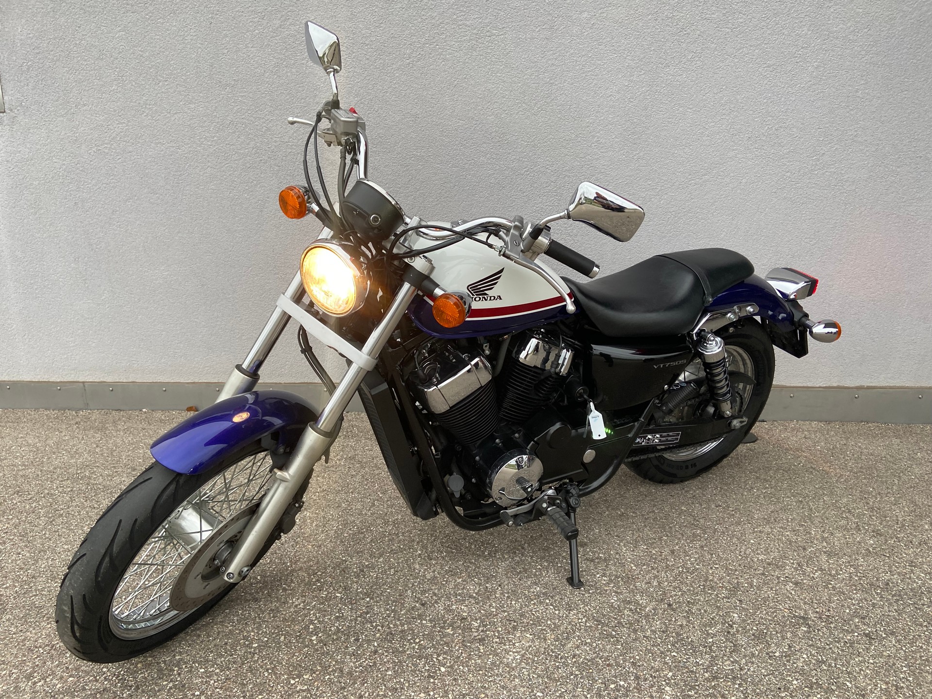 HONDA VT 750 CS Shadow S-showroom-element-2