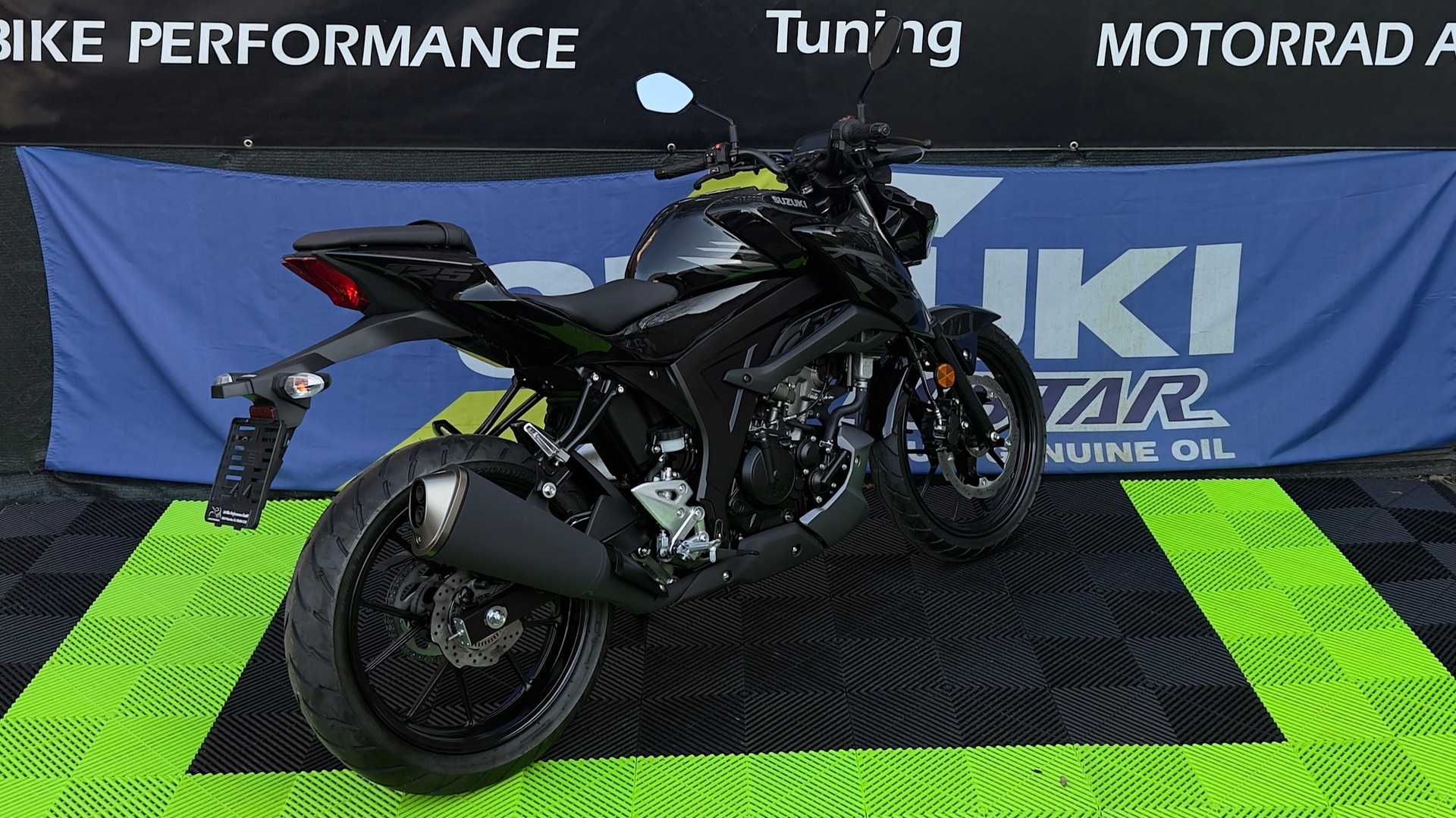 SUZUKI GSX-S 125-showroom-element-2