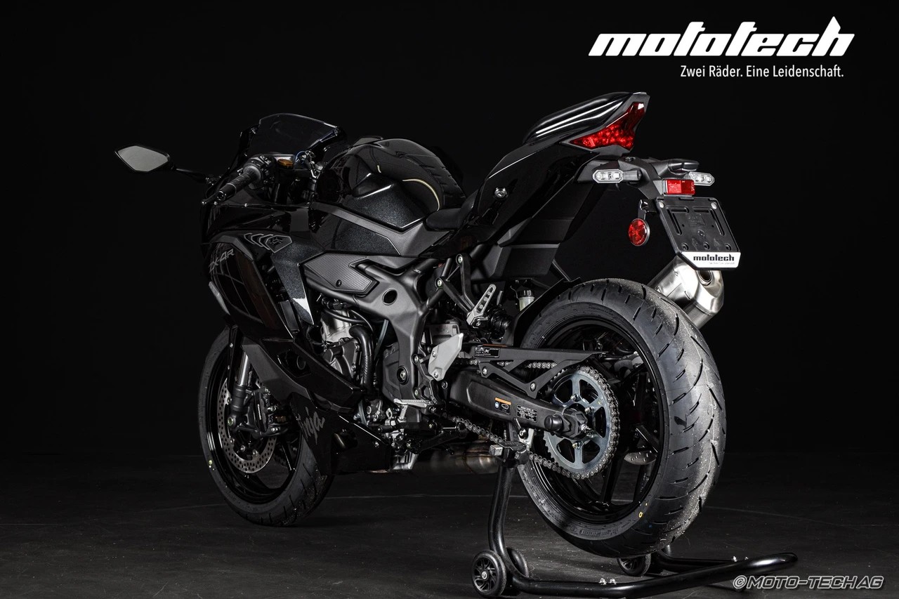 KAWASAKI Ninja ZX-4R-showroom-element-3