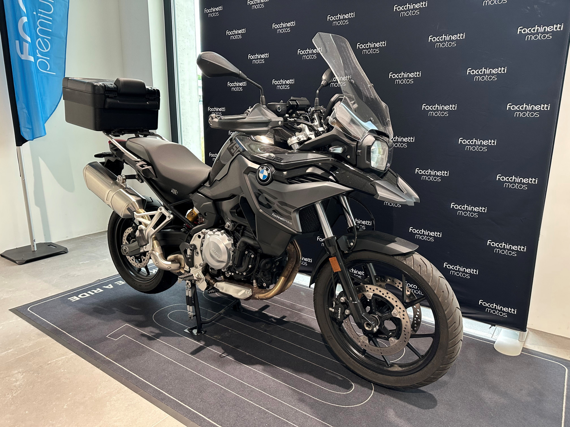 BMW F 750 GS Triple Black-image-3
