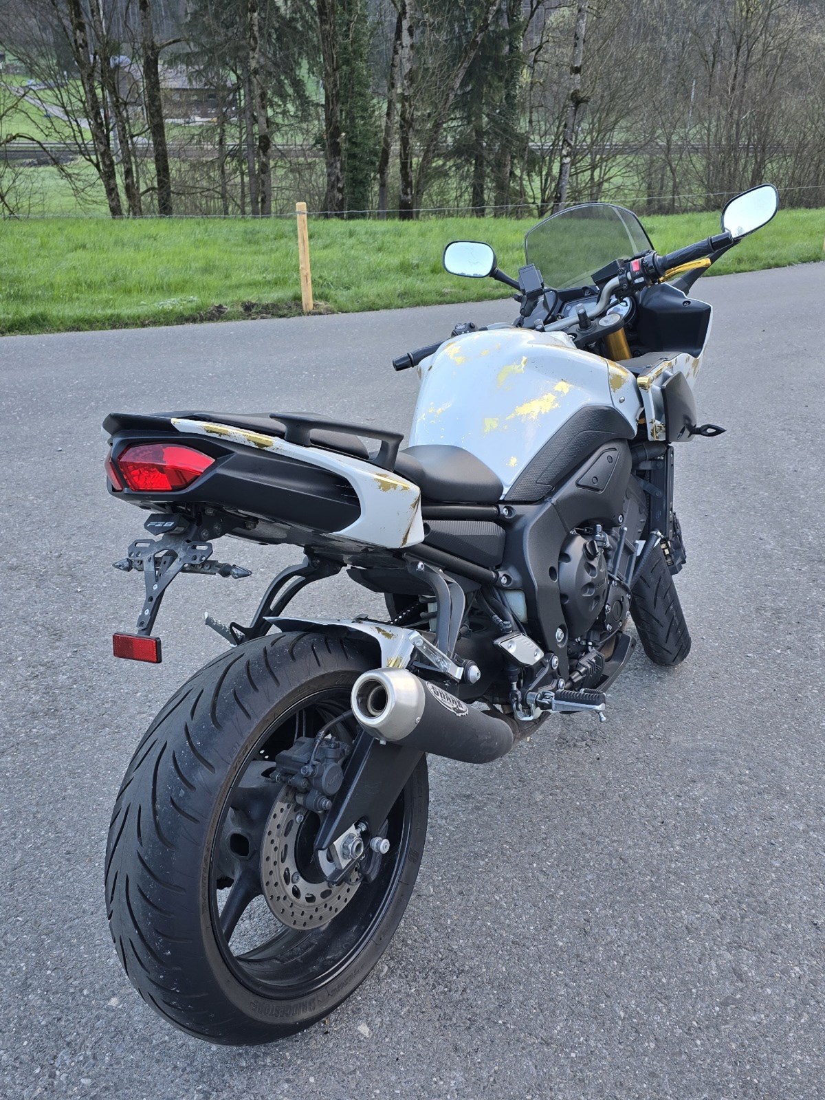 YAMAHA FZ 8 Fazer S-image-4