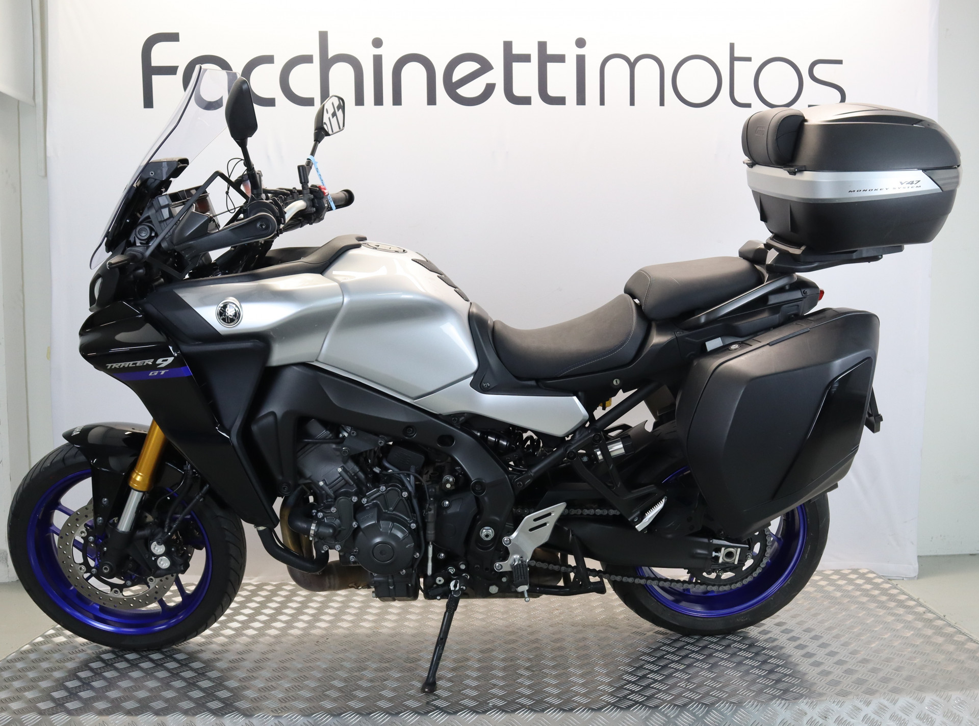 YAMAHA Tracer 9 GT-showroom-element-1