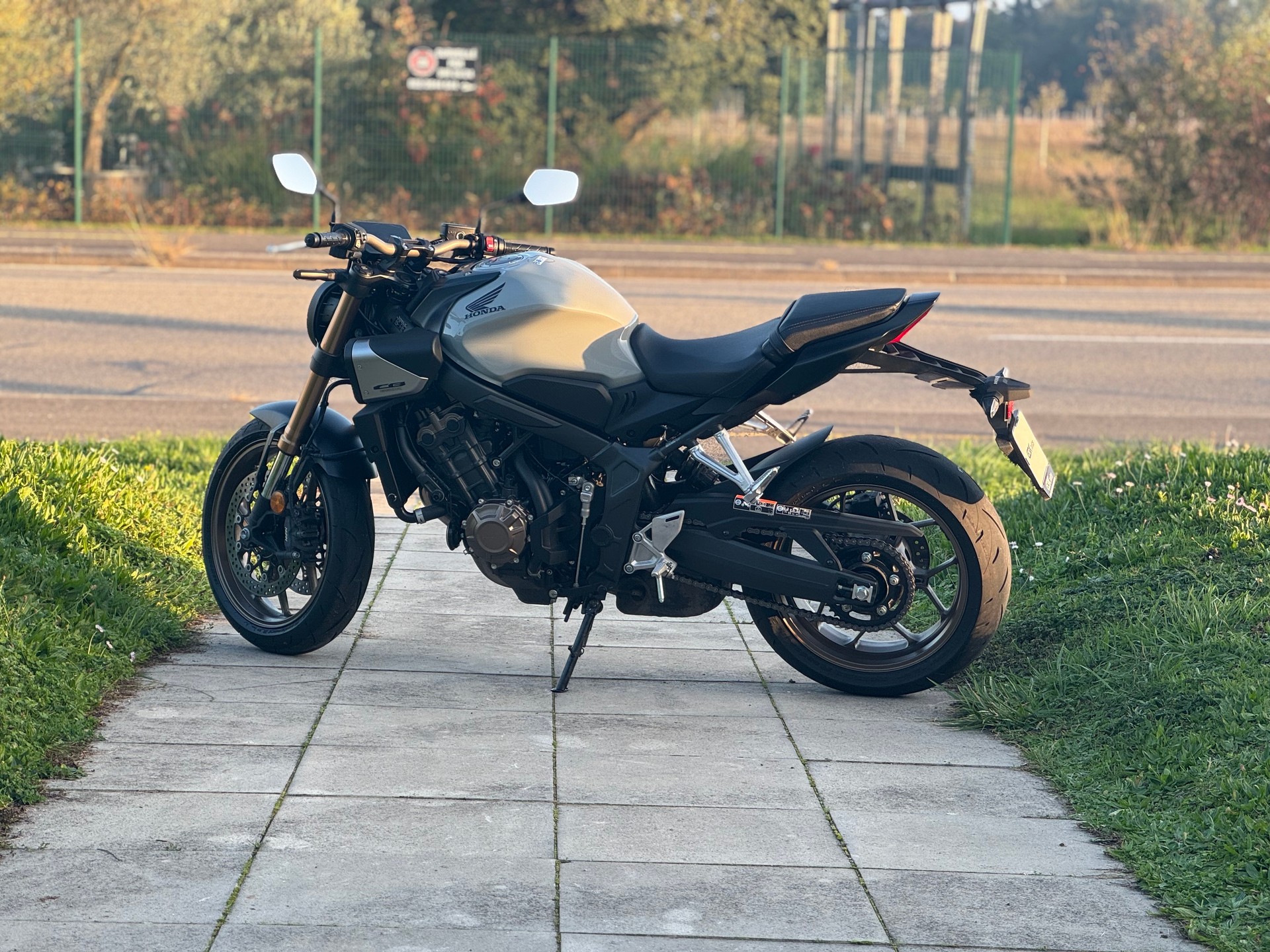 HONDA CB650R 35 KW-showroom-element-3