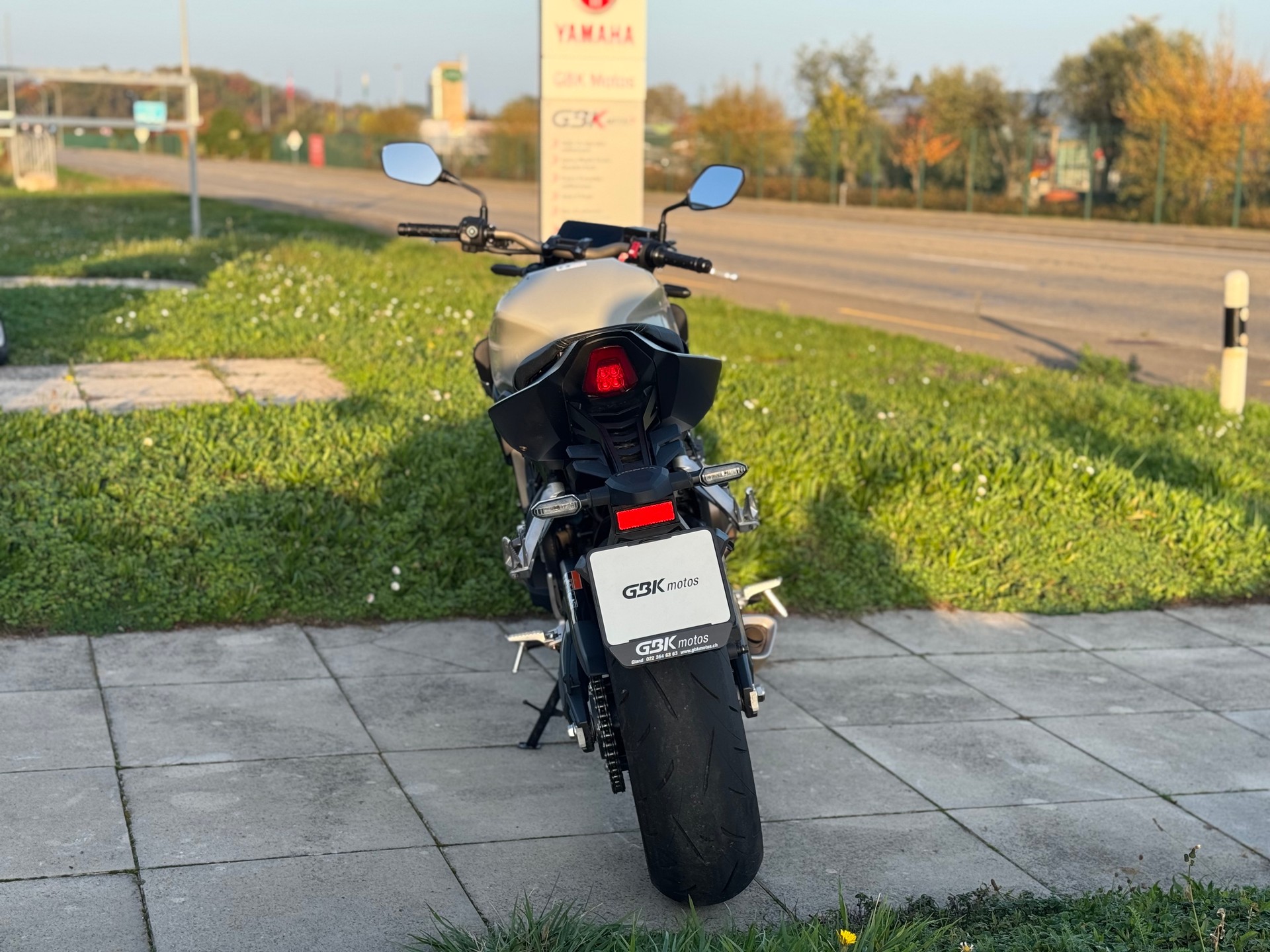 HONDA CB650R 35 KW-showroom-element-2