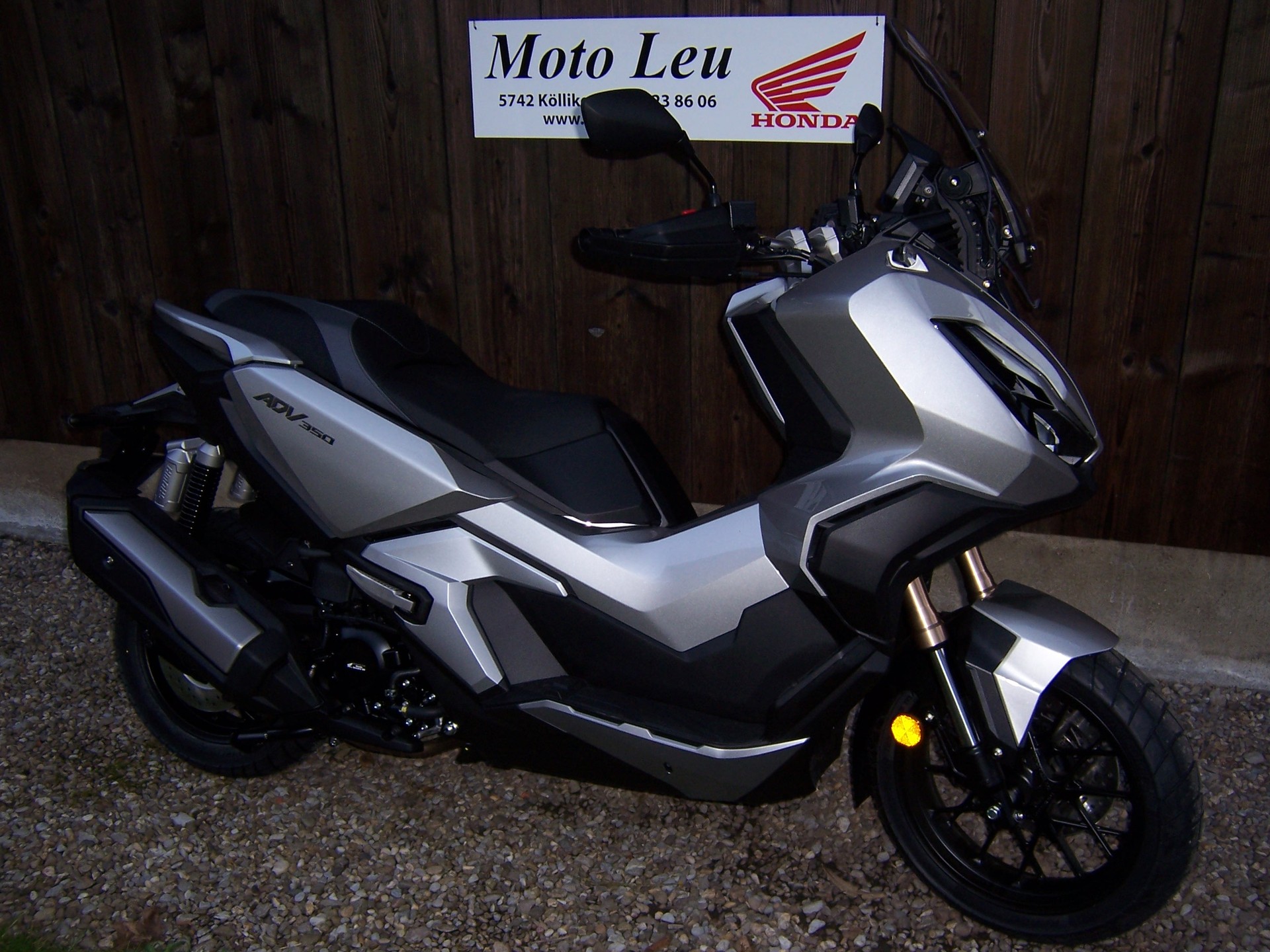HONDA ADV 350-image-1