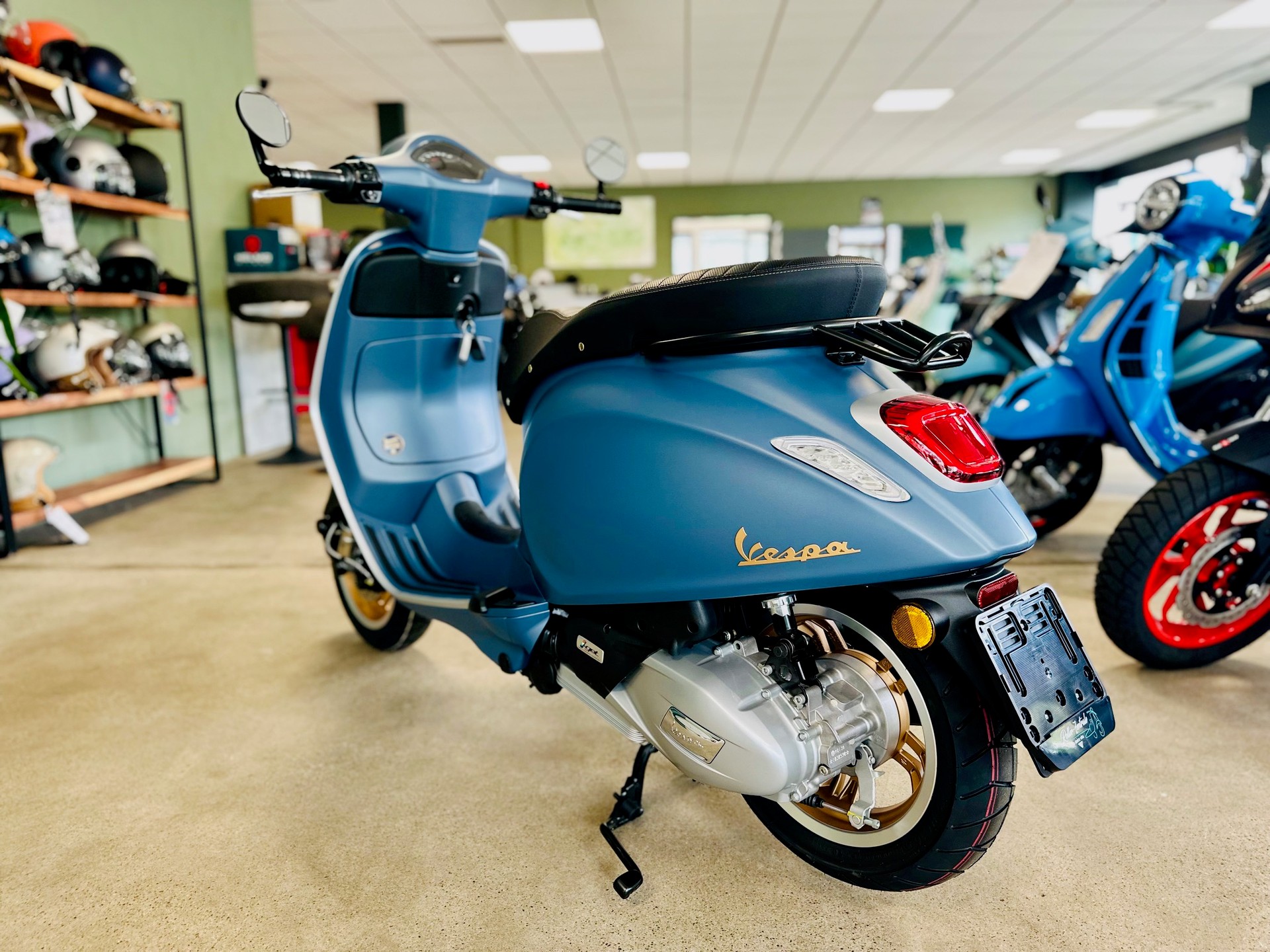 PIAGGIO Vespa 125 Primavera-image-4