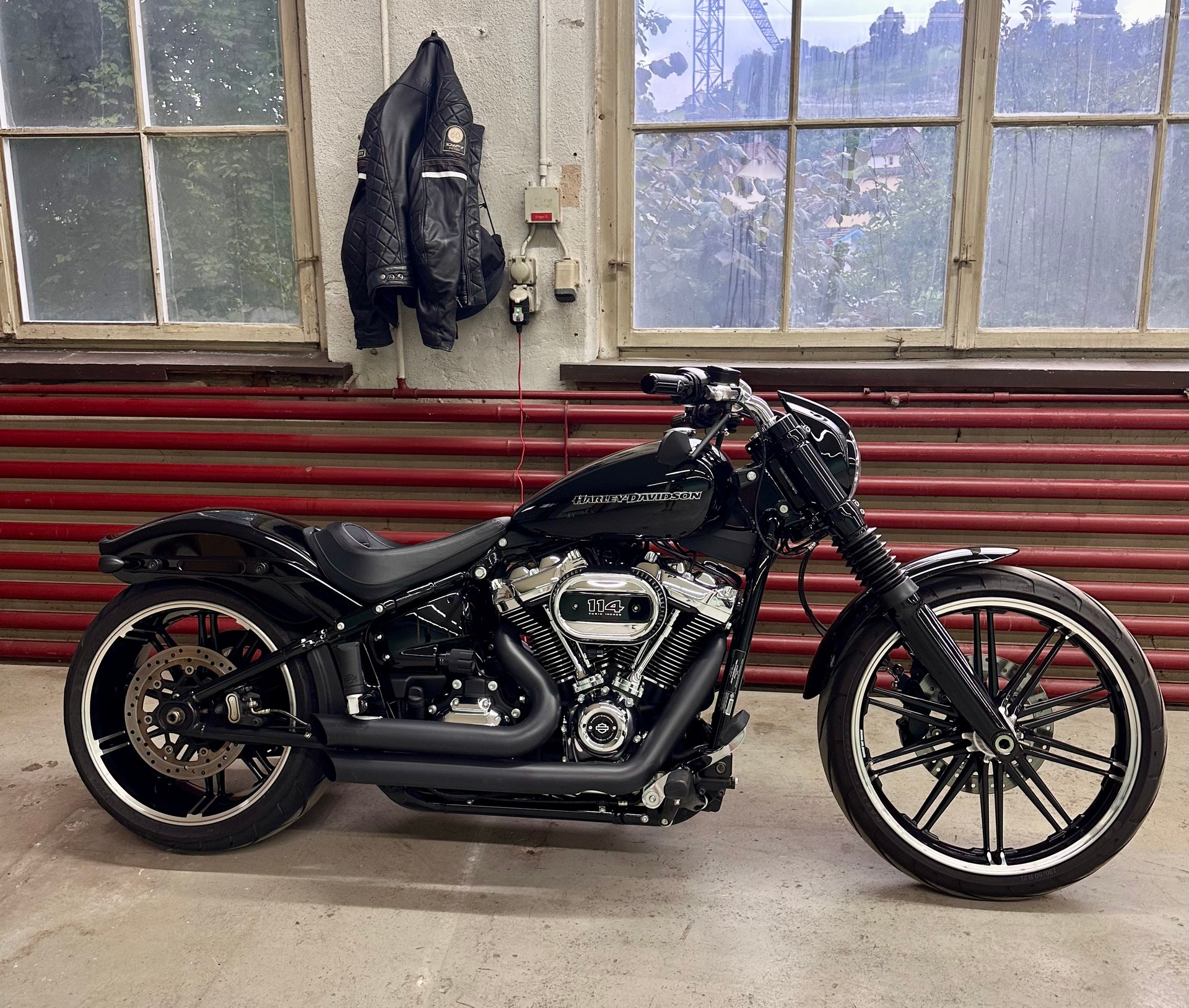 HARLEY-DAVIDSON FXBRS Breakout 114 ABS-image-3
