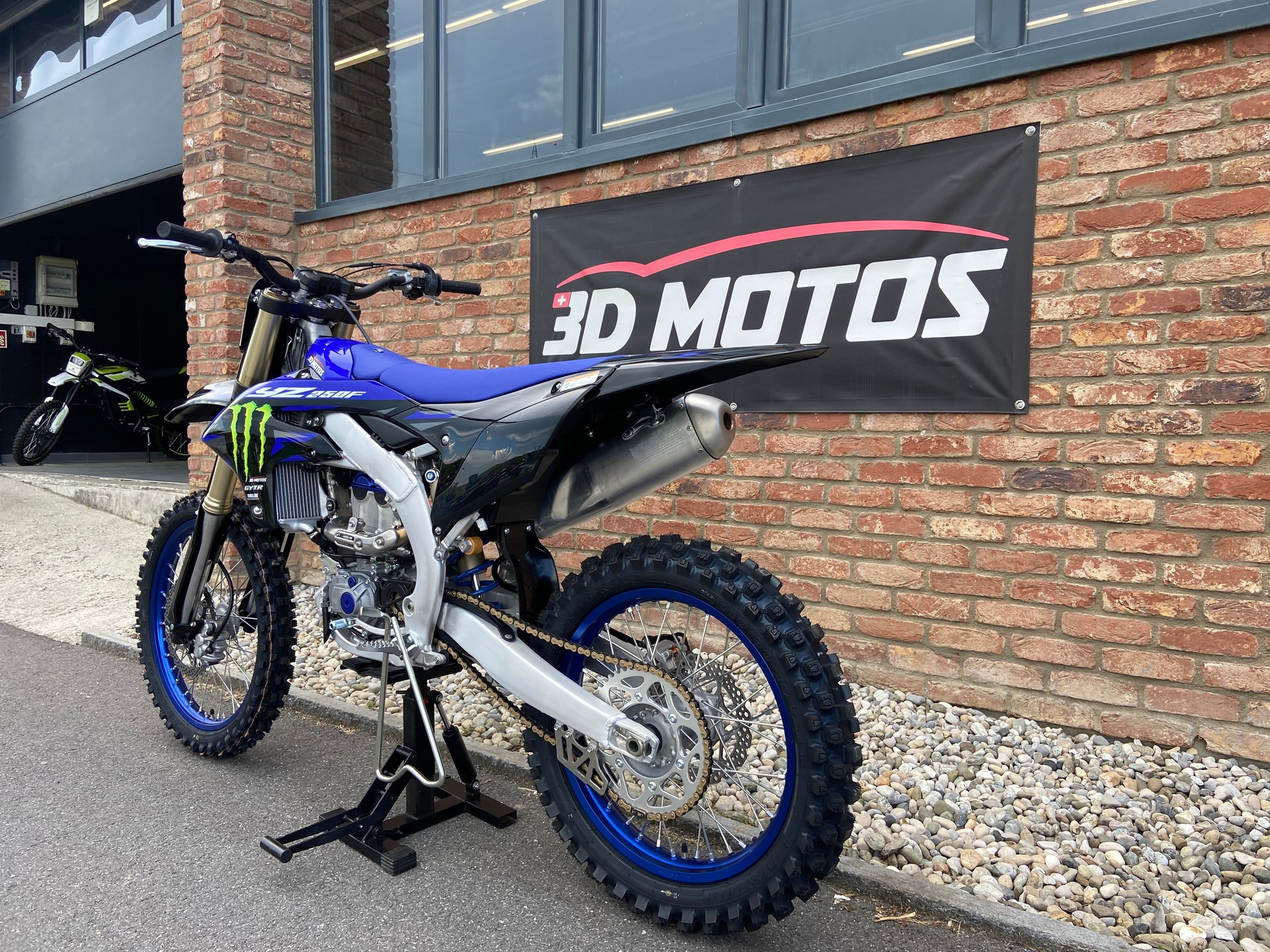 YAMAHA YZ250F Monster Energy Racing Edition-image-4