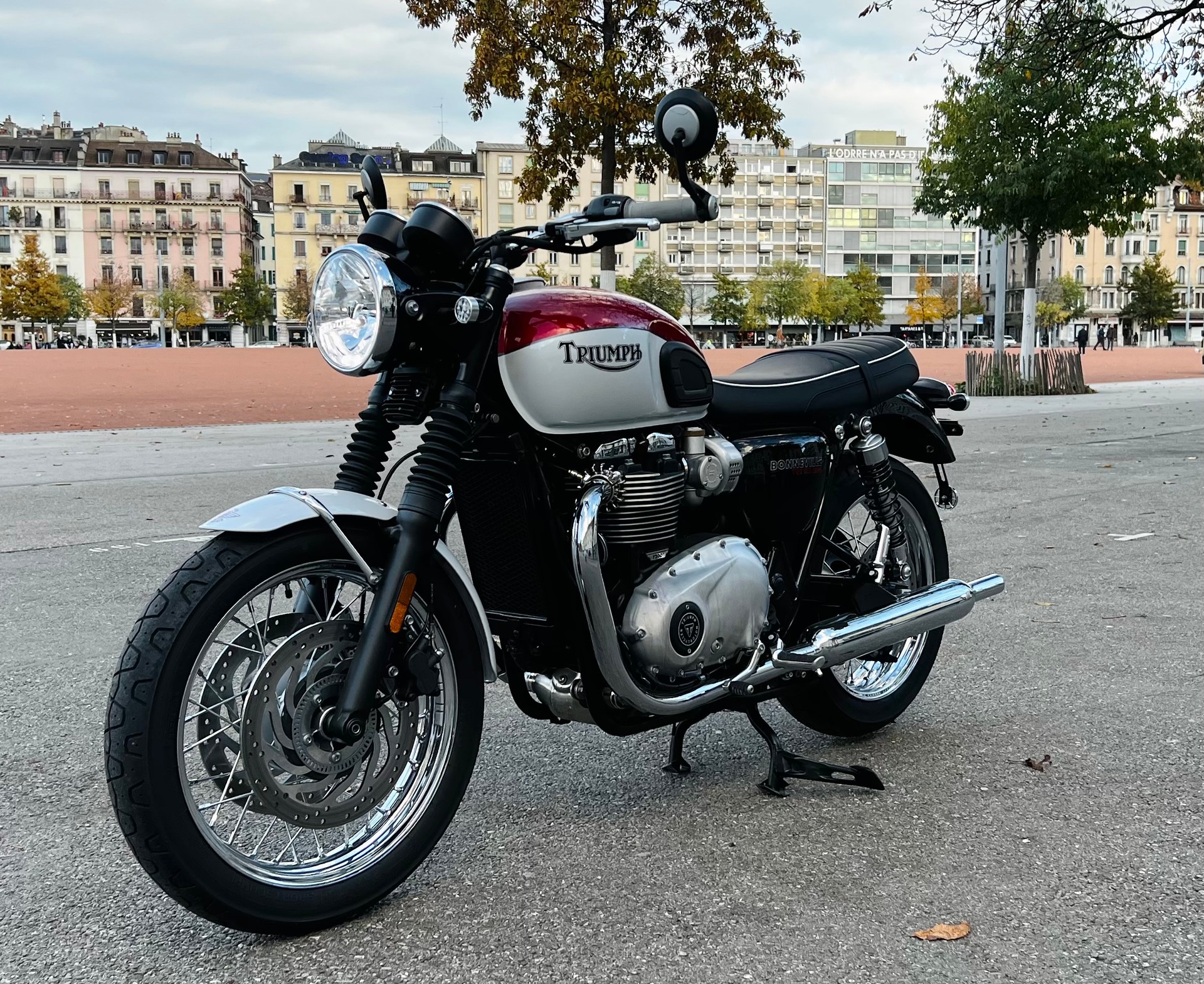 TRIUMPH Bonneville T120 ABS