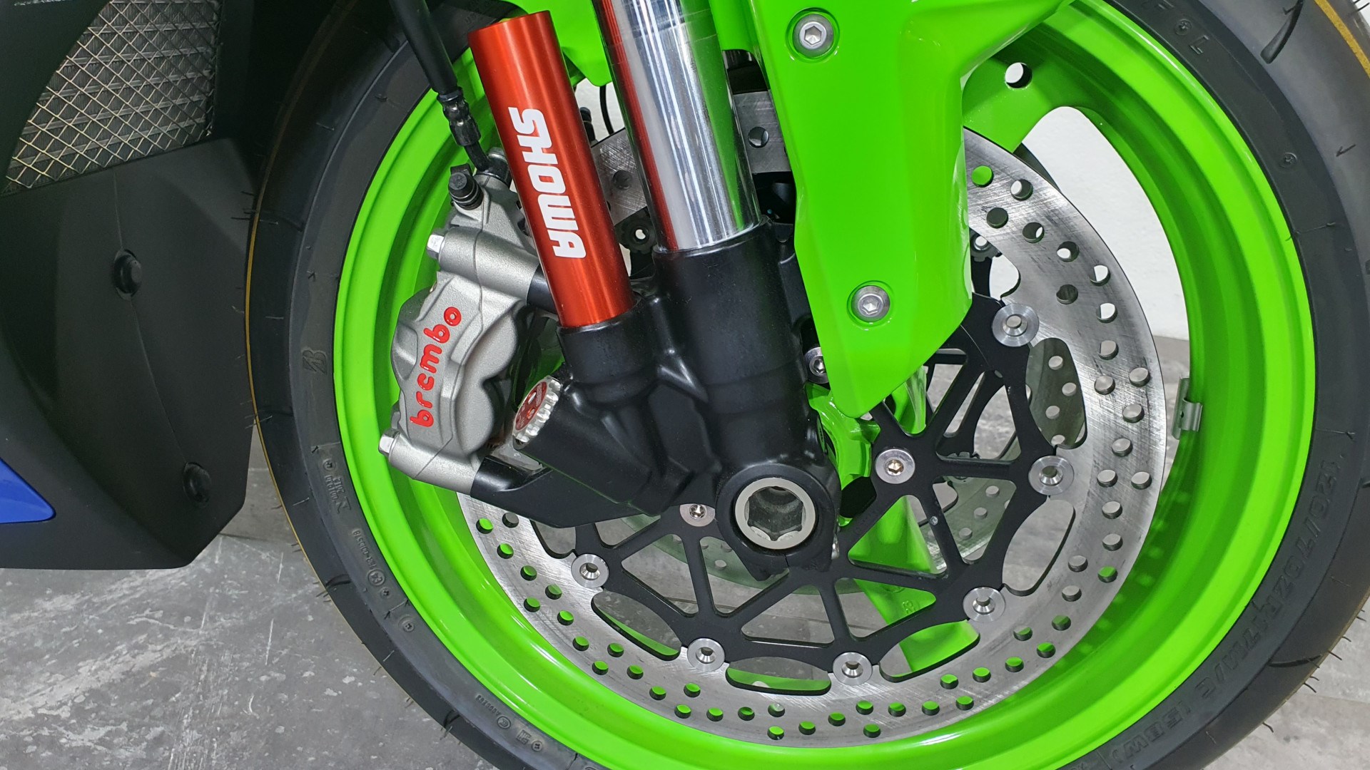 KAWASAKI Ninja ZX-10R 40th Anniversary Edition Performance-showroom-element-3