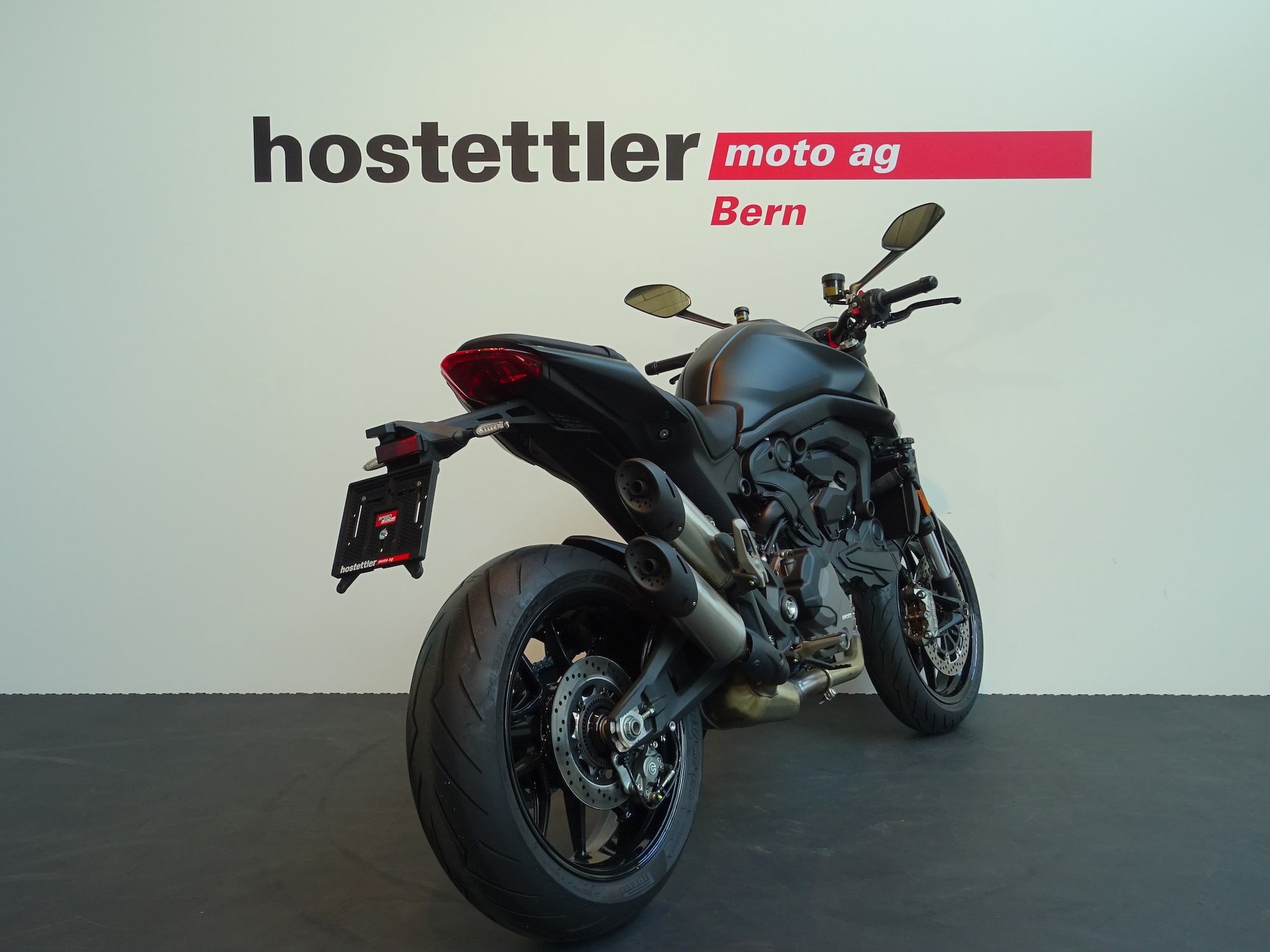 DUCATI MONSTER 937 **Bike des Monat Juni**-showroom-element-2