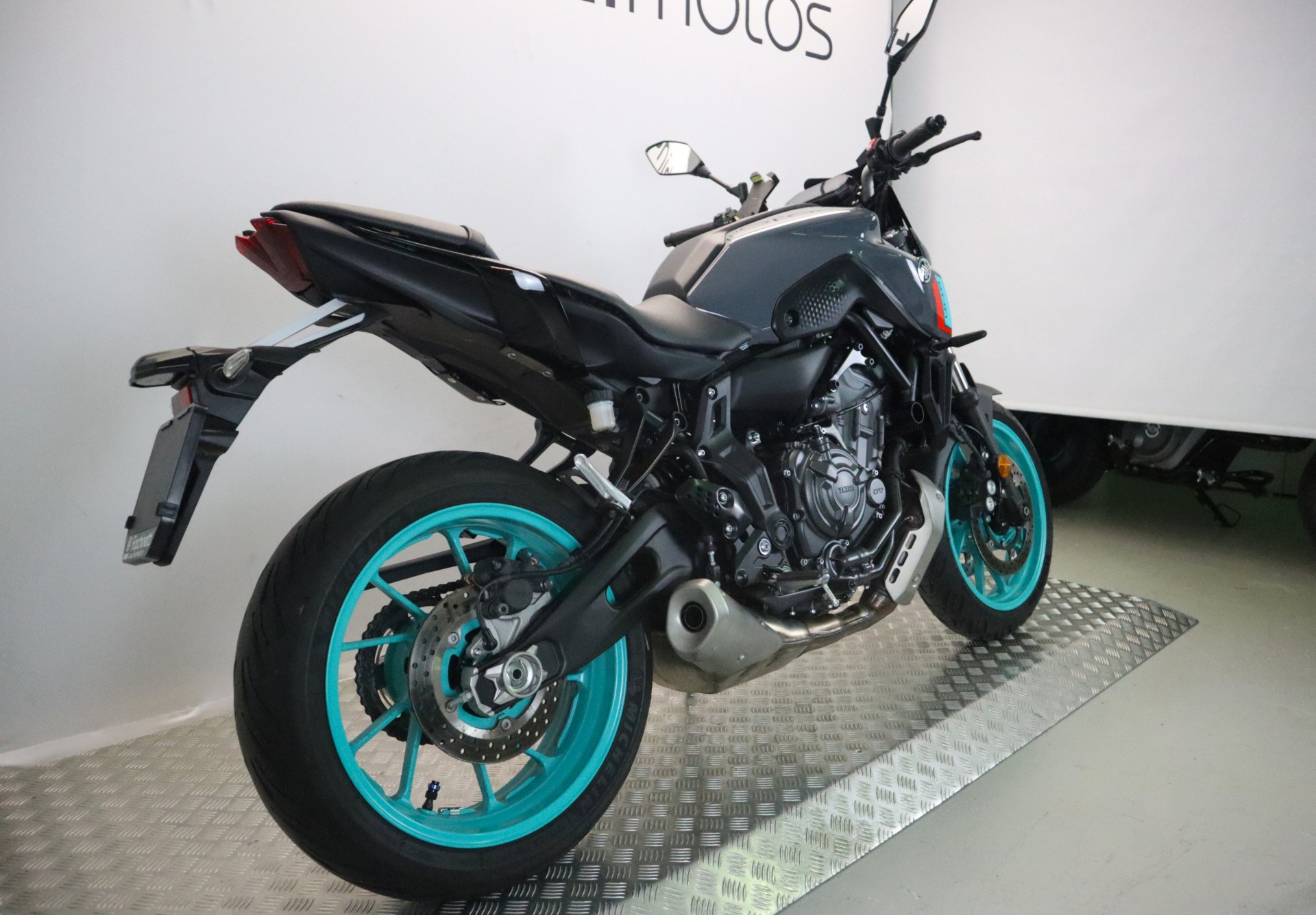 YAMAHA MT-07-showroom-element-2