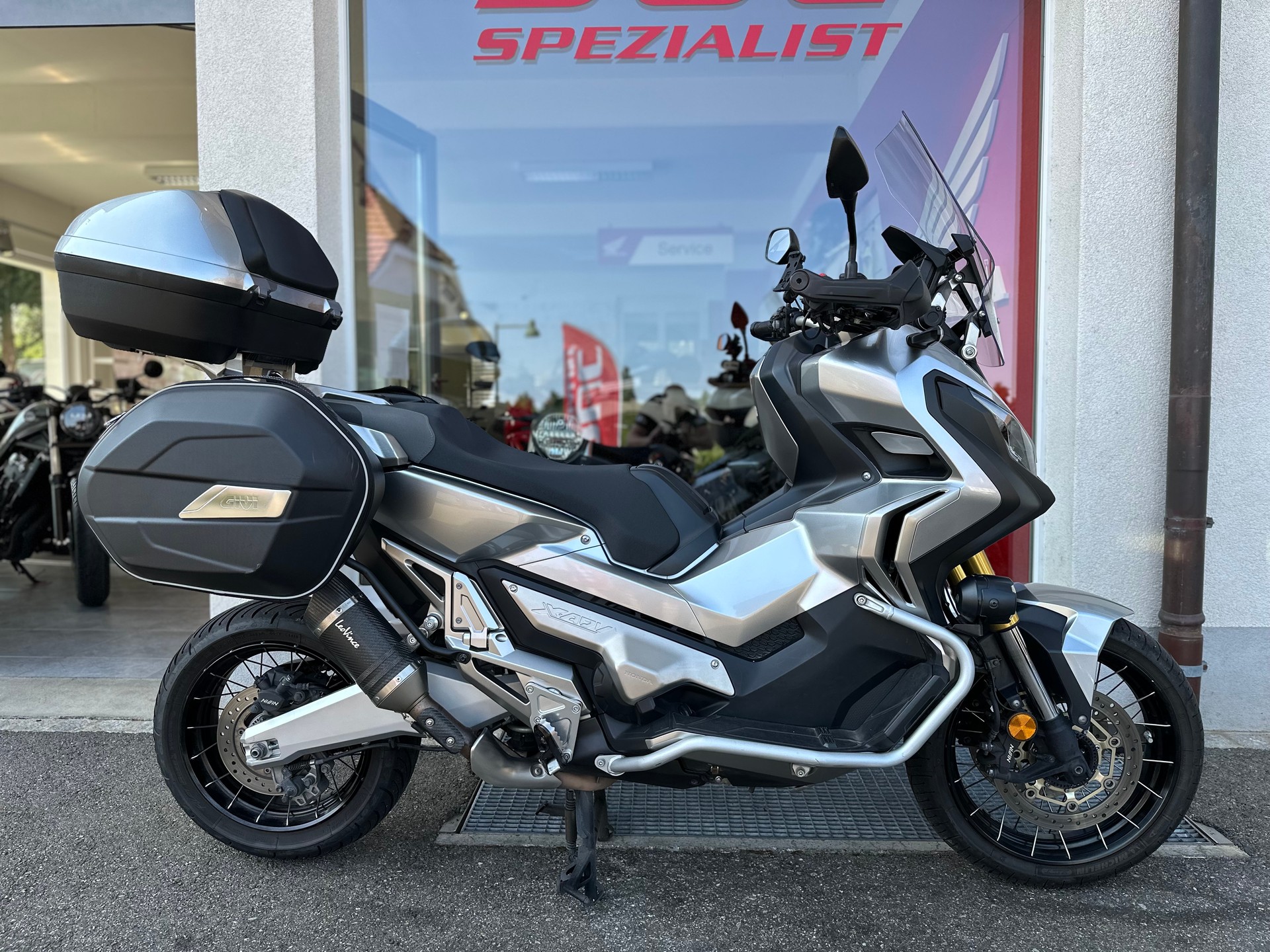 HONDA X-ADV 750 ABS
