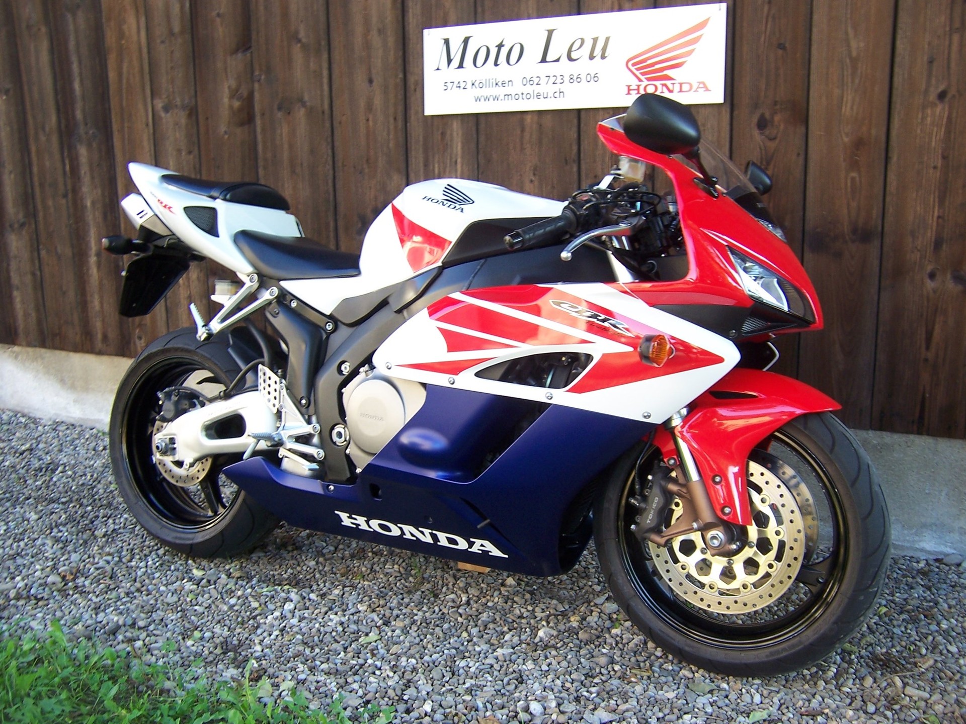 HONDA CBR 1000 RR-image-0