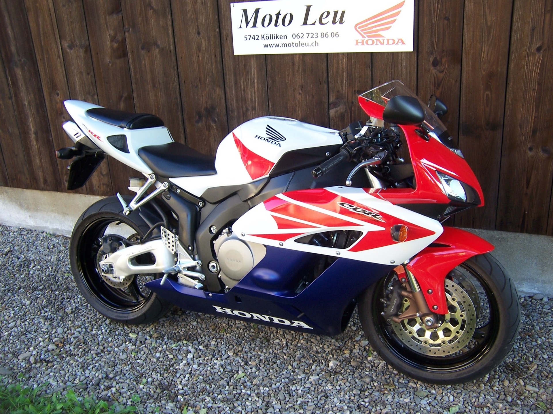 HONDA CBR 1000 RR-image-2