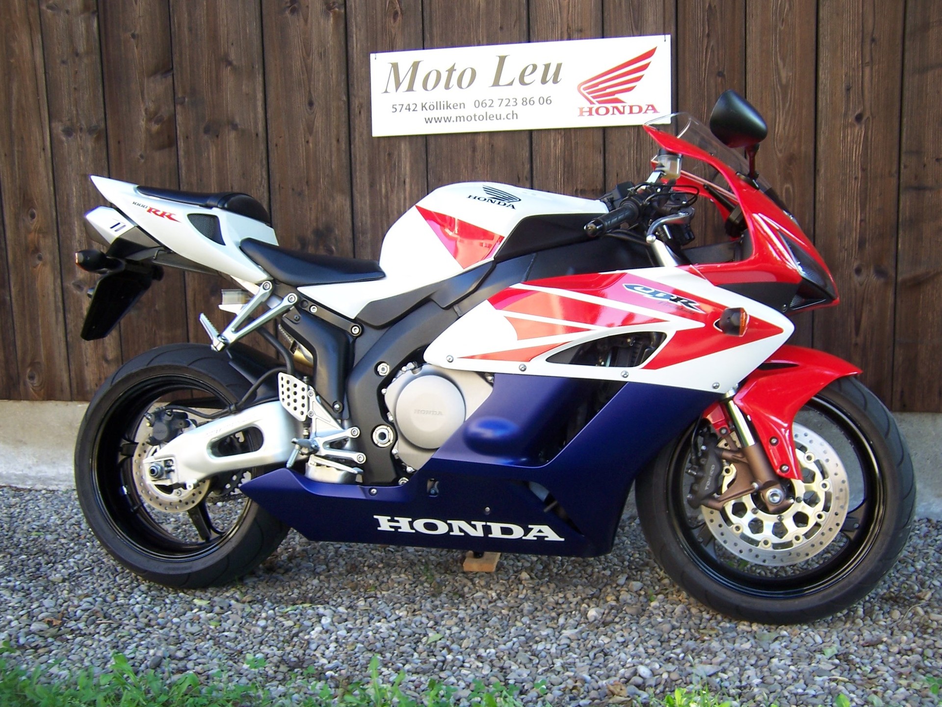 HONDA CBR 1000 RR-image-3