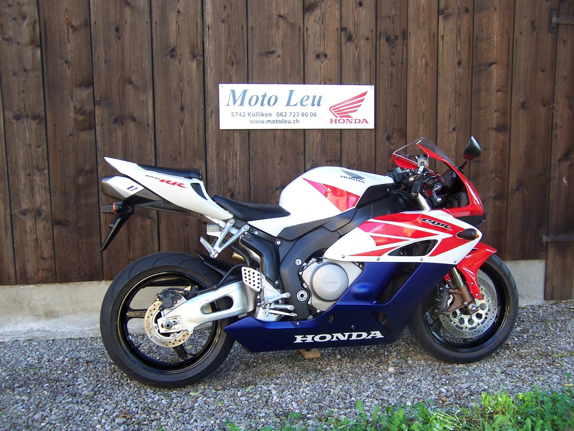 HONDA CBR 1000 RR-image-6