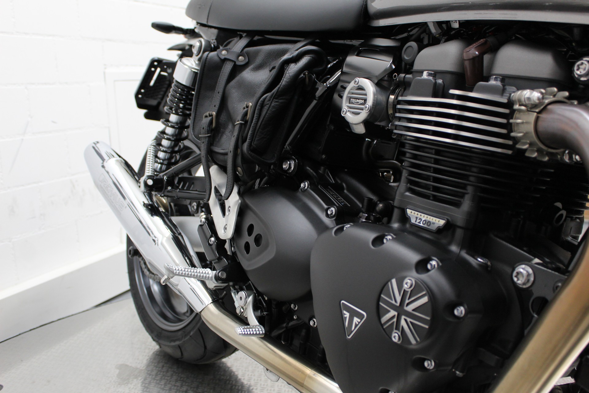 TRIUMPH Speed Twin 1200-image-6