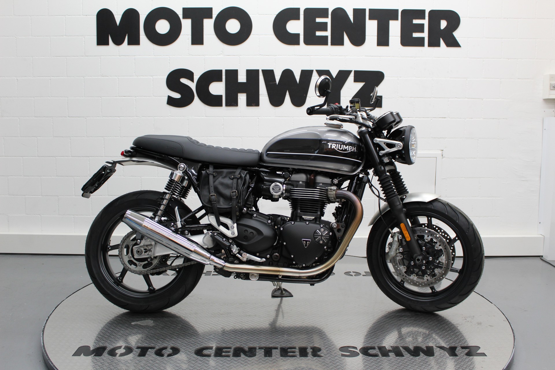 TRIUMPH Speed Twin 1200-image-0