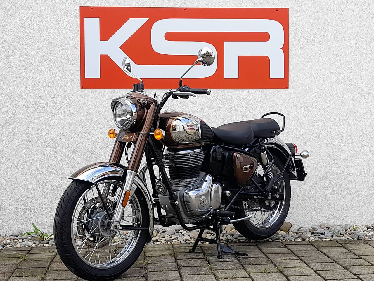 ROYAL ENFIELD CLASSIC 350-showroom-element-2