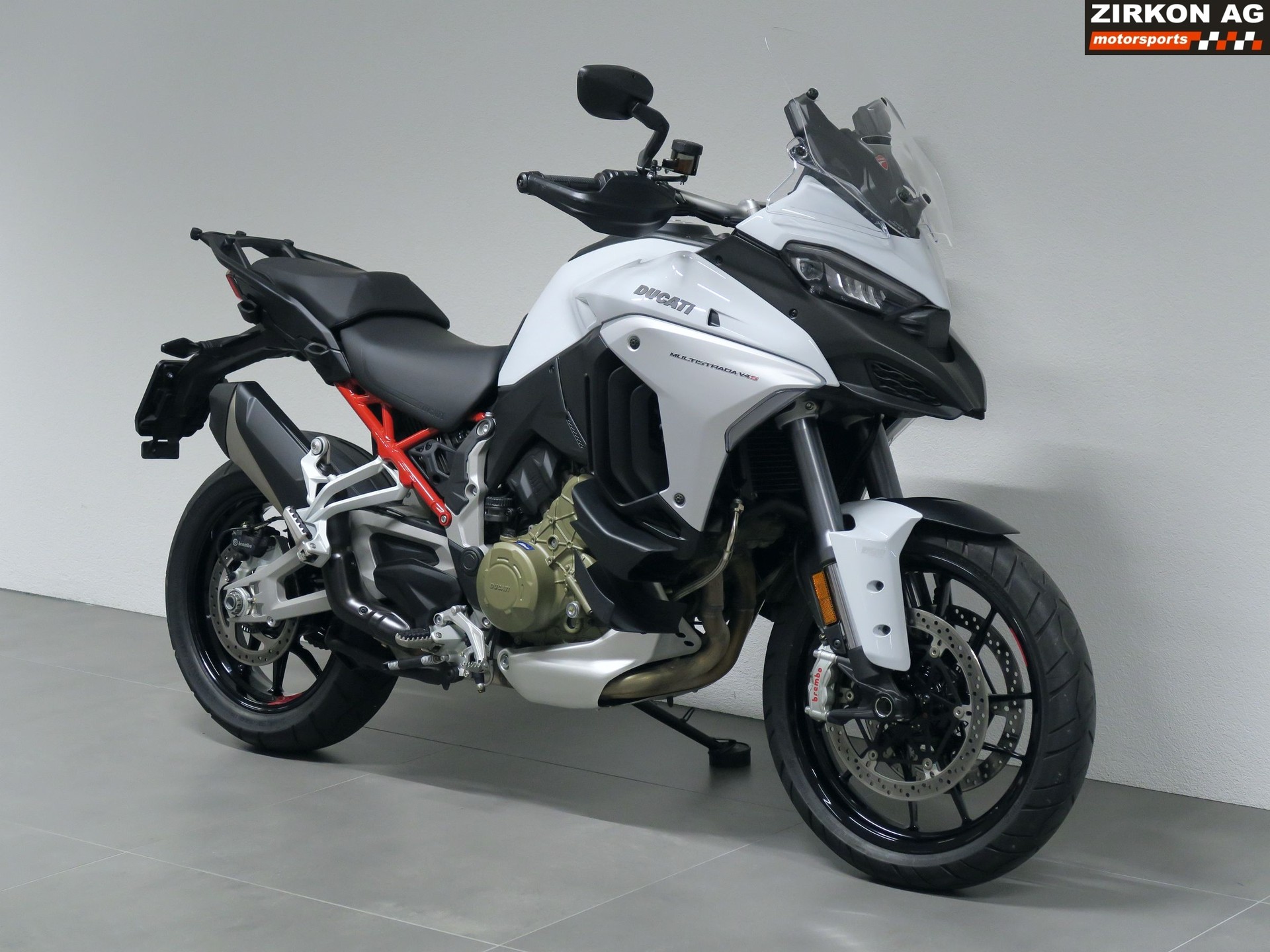 DUCATI Multistrada V4 S Radar-showroom-element-2