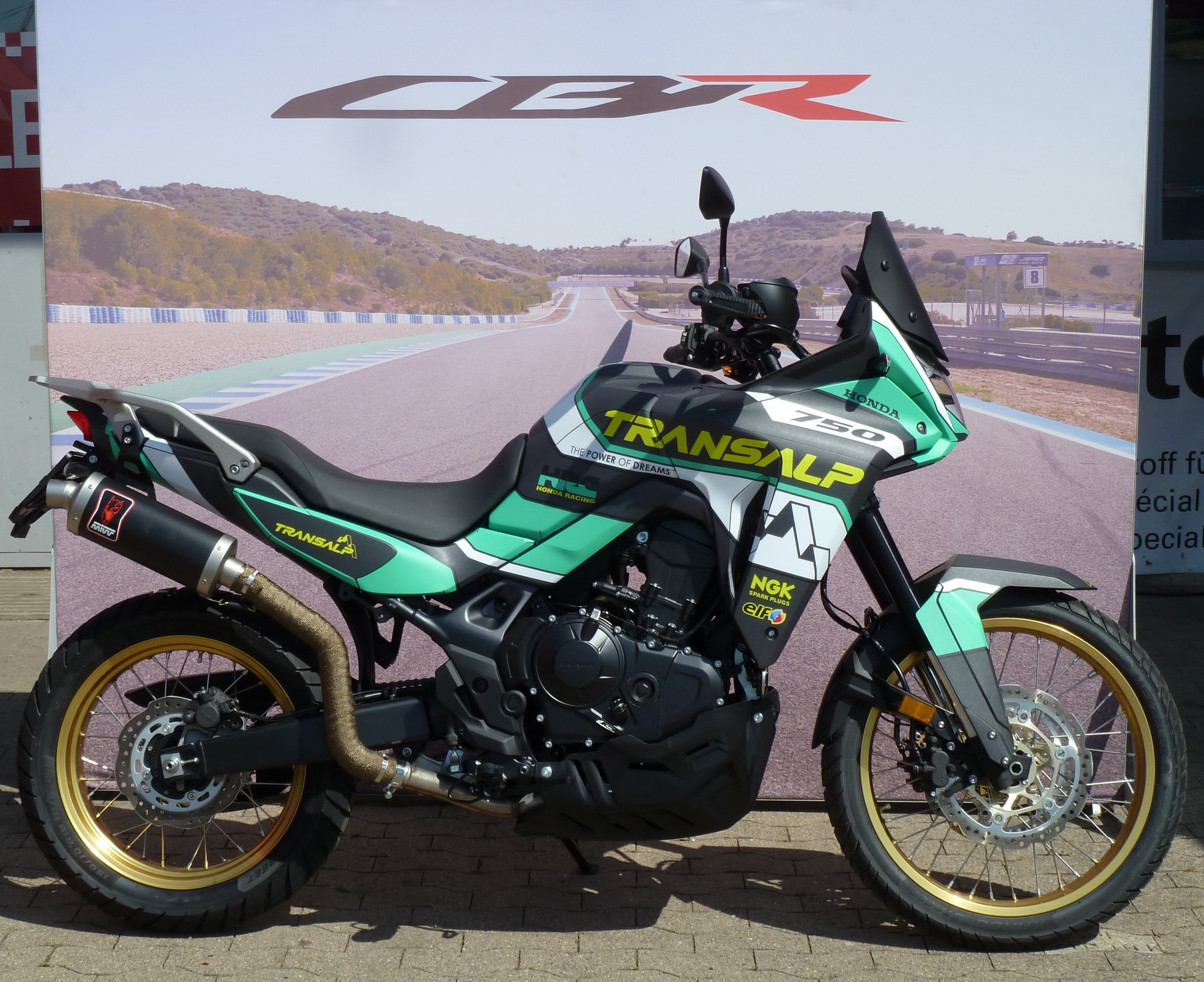 HONDA XL 750 Transalp-image-0