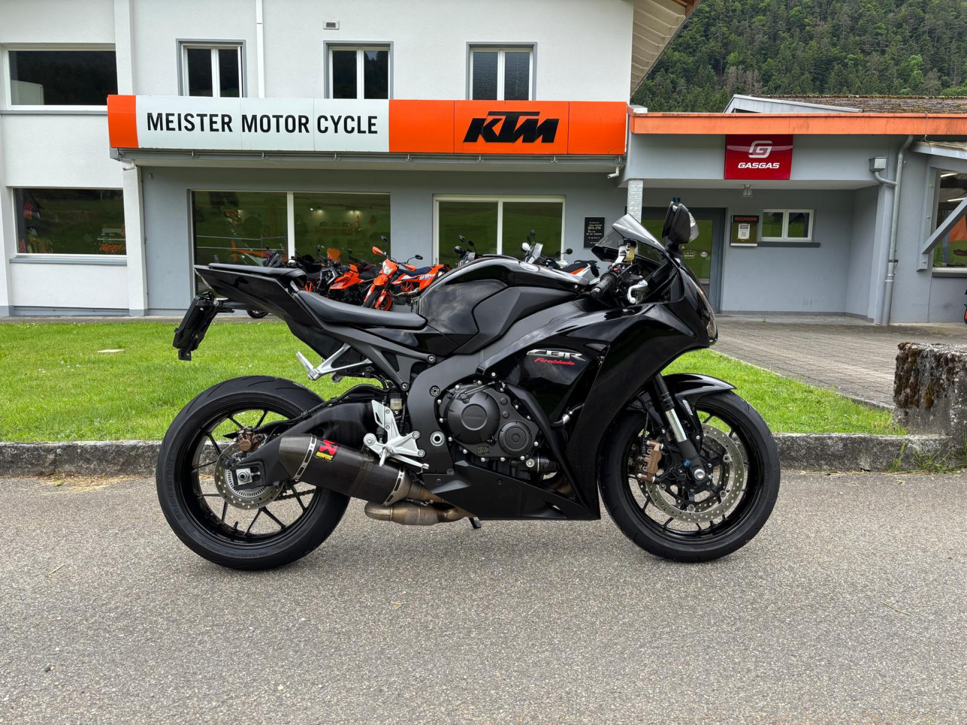 HONDA CBR 1000 RA Fireblade