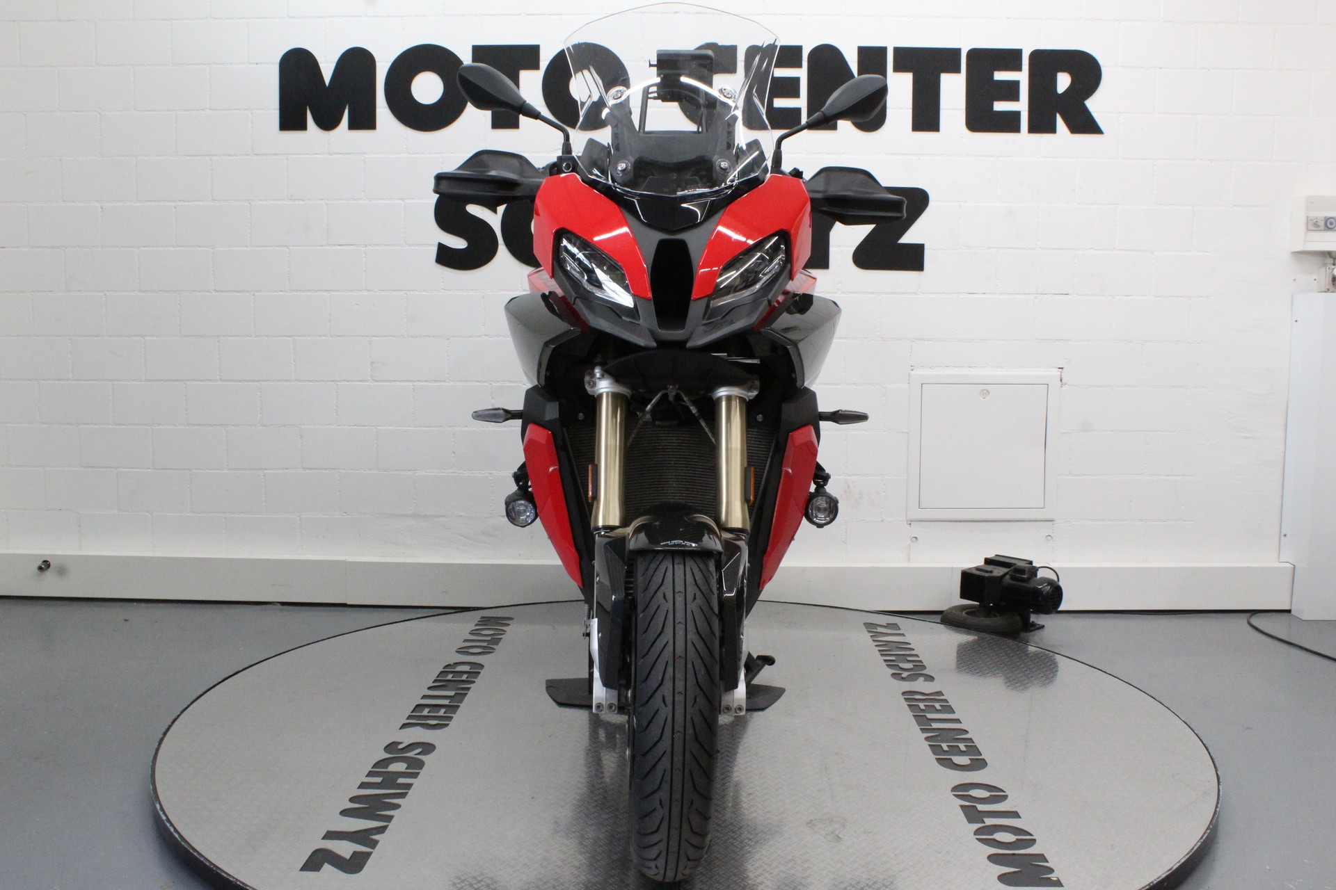 BMW S 1000 XR ABS-image-2