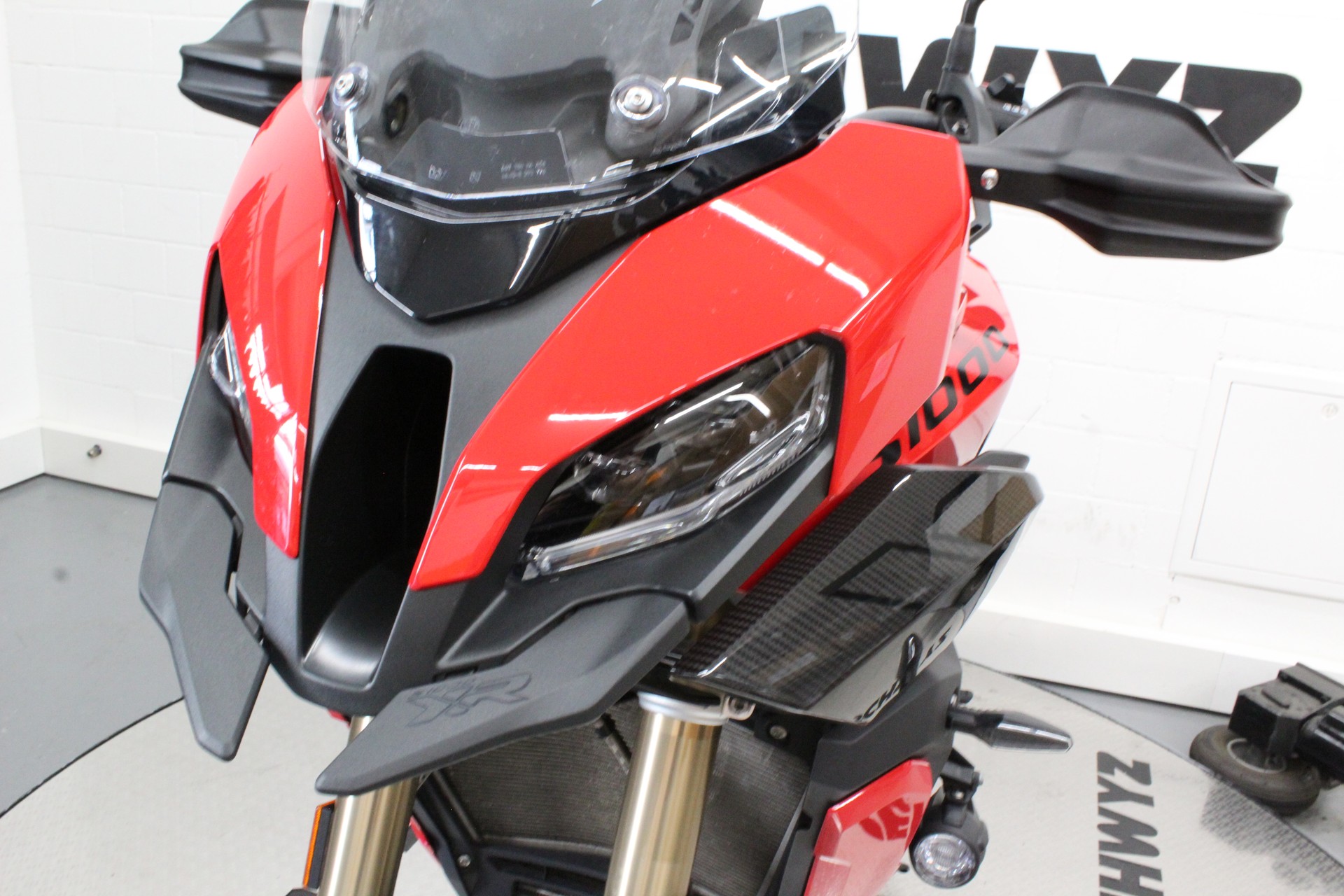 BMW S 1000 XR ABS-image-5