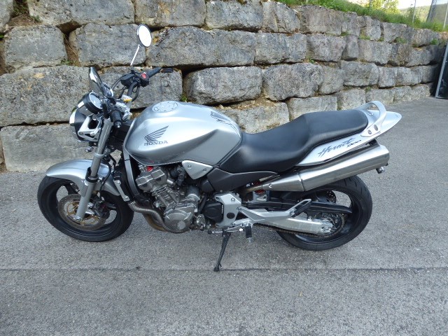 HONDA CB 900 F Hornet-showroom-element-2