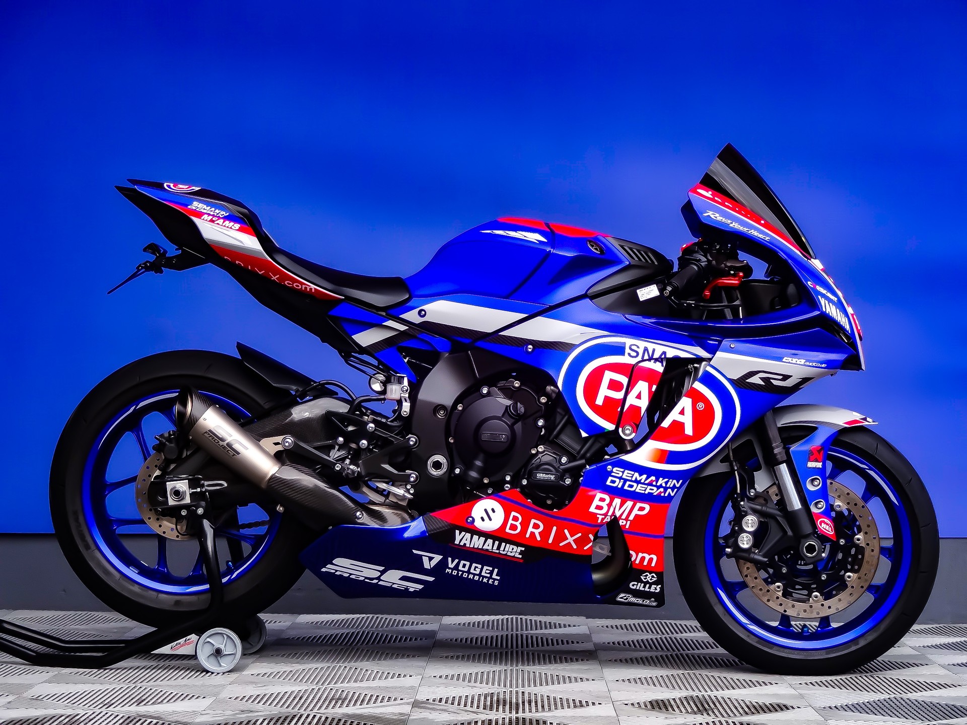 YAMAHA YZF-R1 ABS