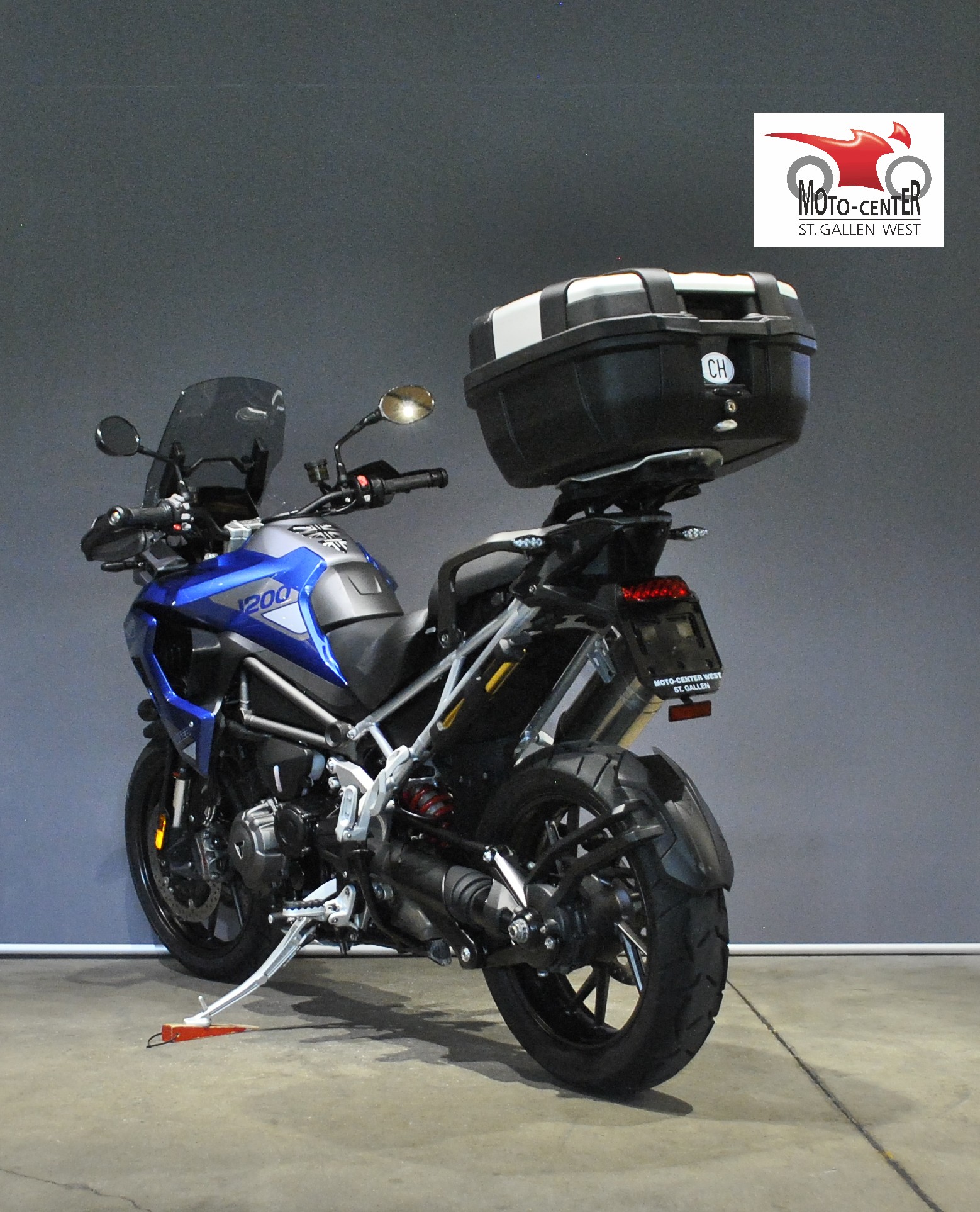 TRIUMPH Tiger 1200 GT Pro-showroom-element-3