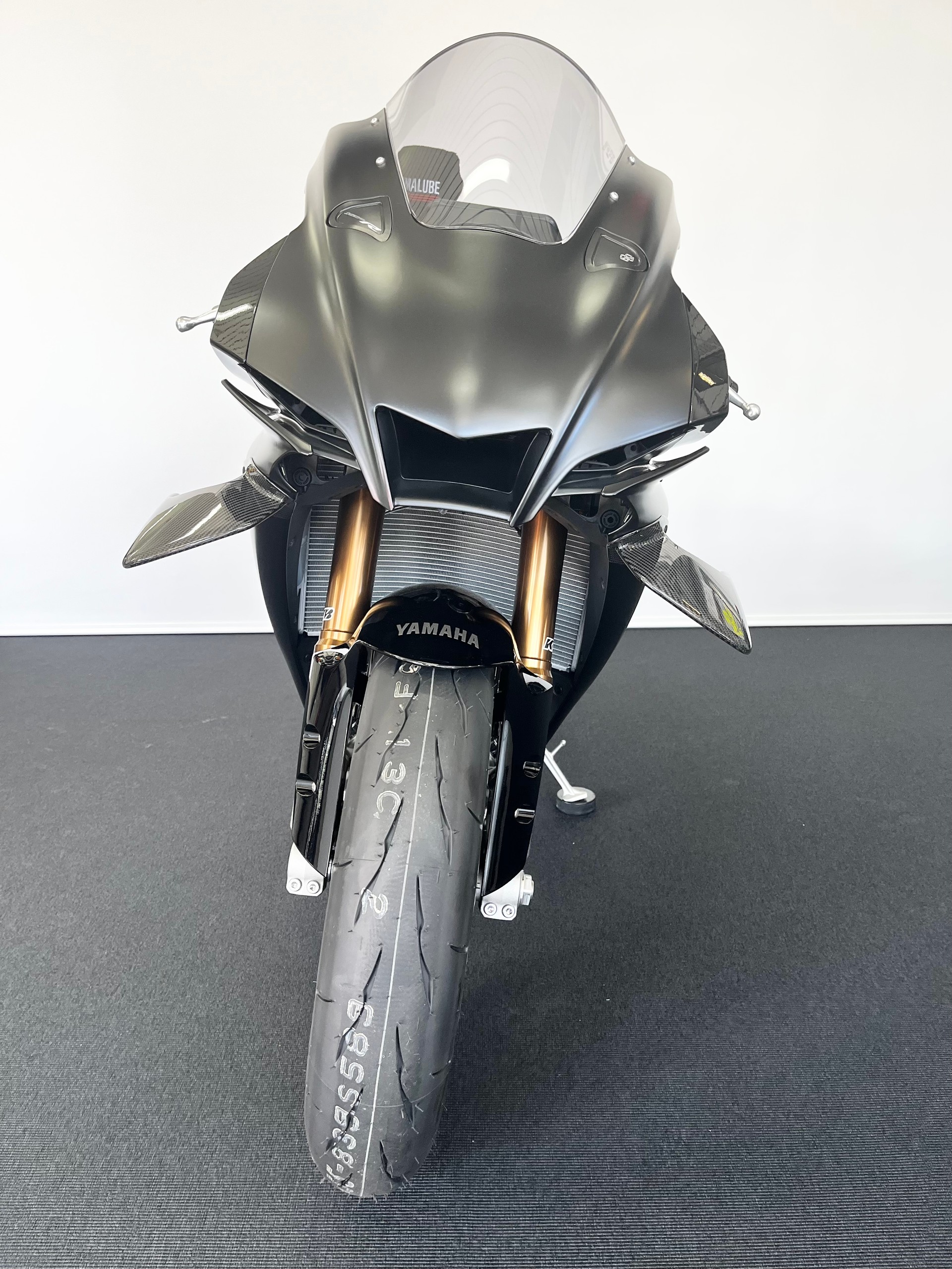 YAMAHA YZF-R1 ABS-image-3