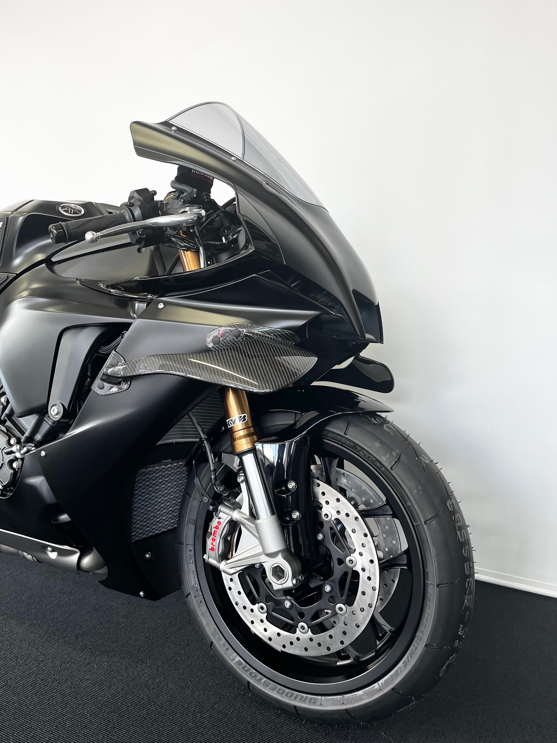 YAMAHA YZF-R1 ABS-image-4
