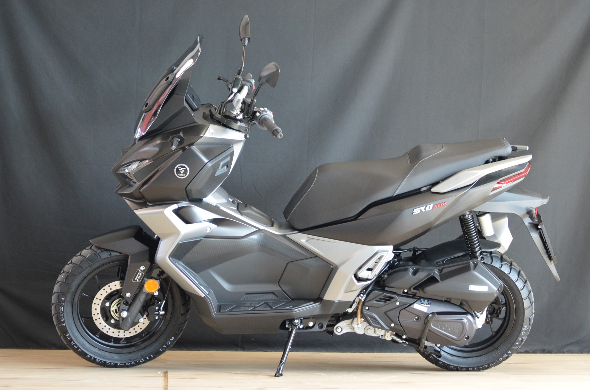 VOGE SR1 ADV-showroom-element-3