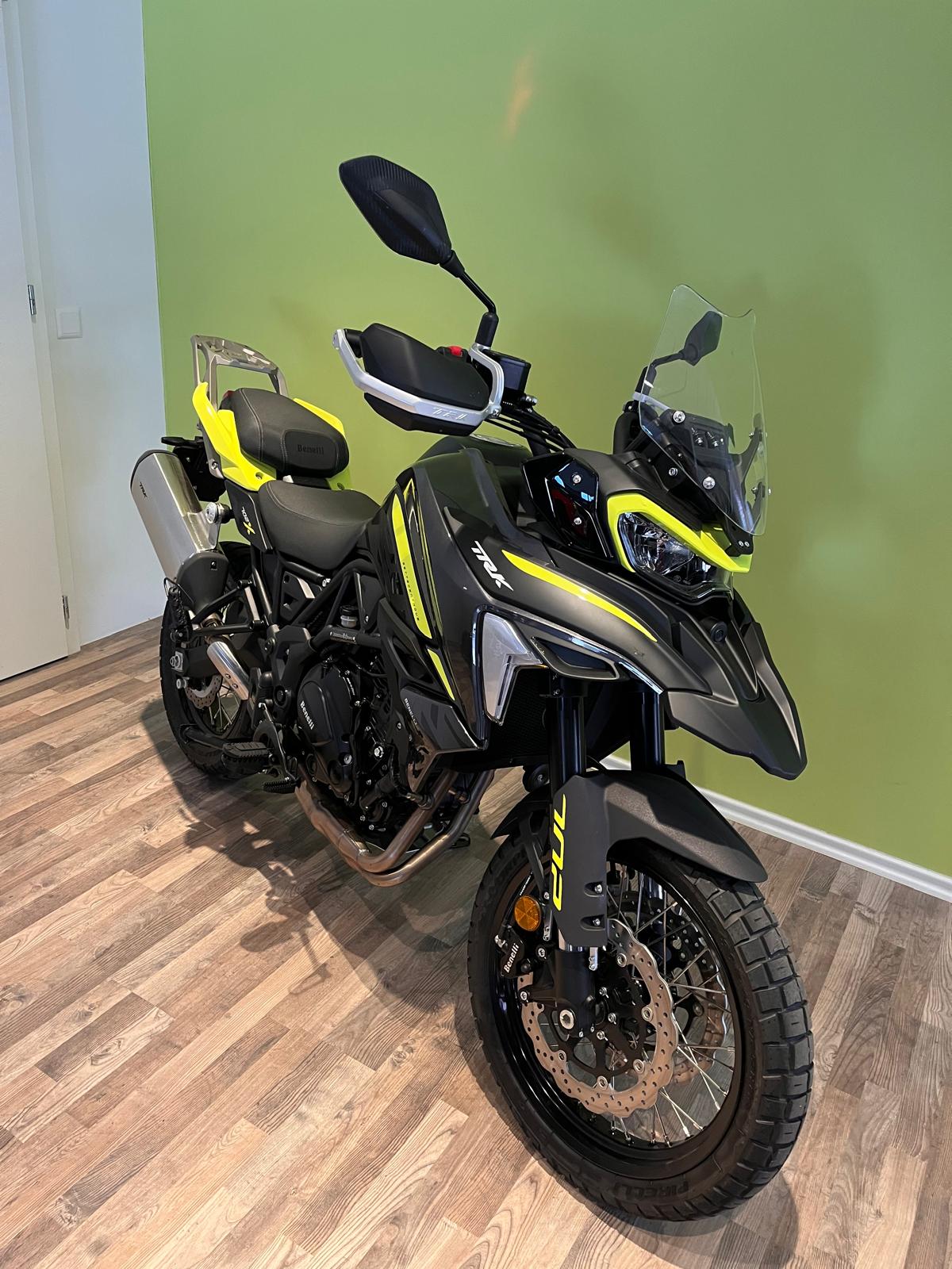 BENELLI TRK 702 X