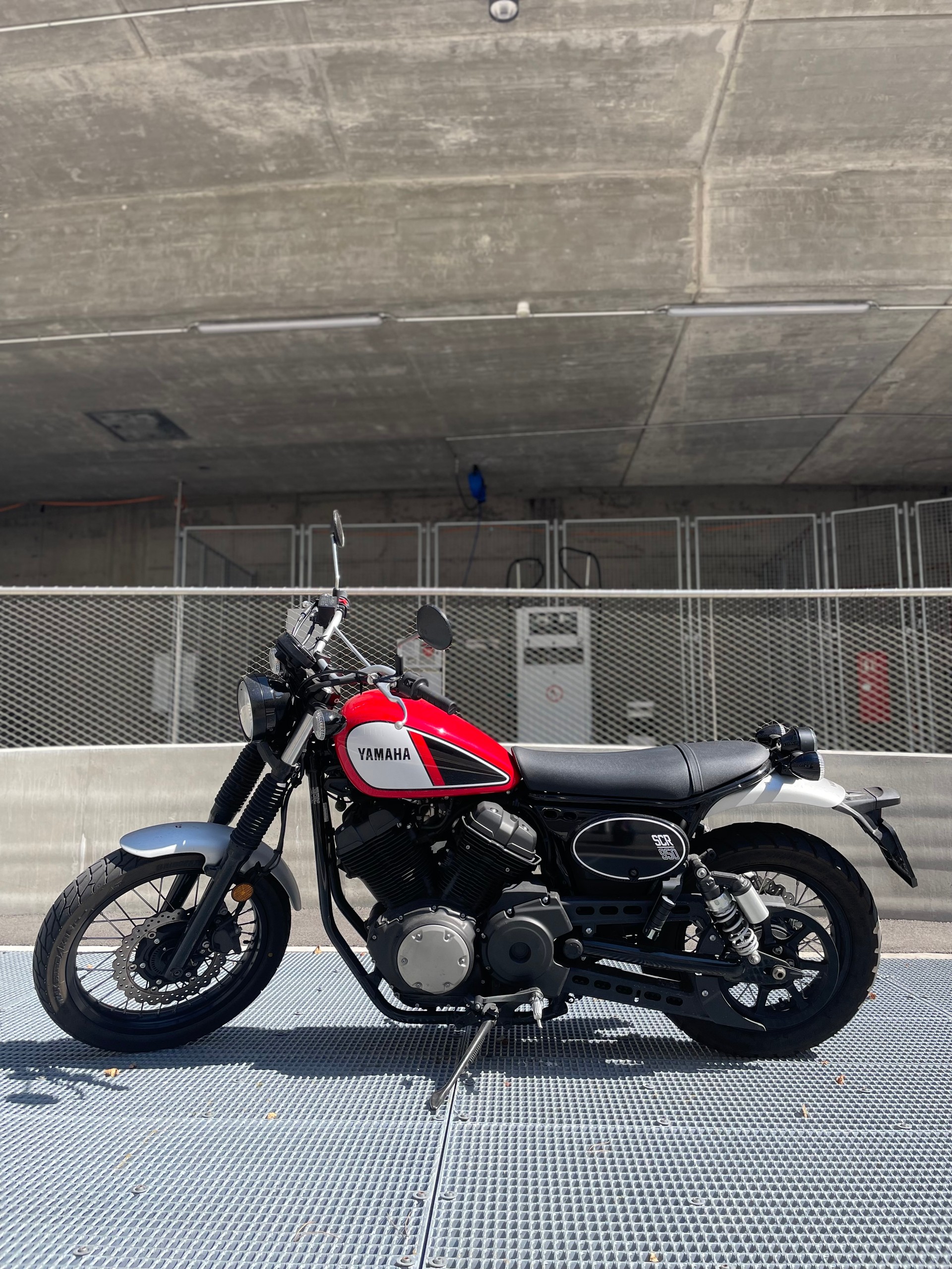YAMAHA SCR