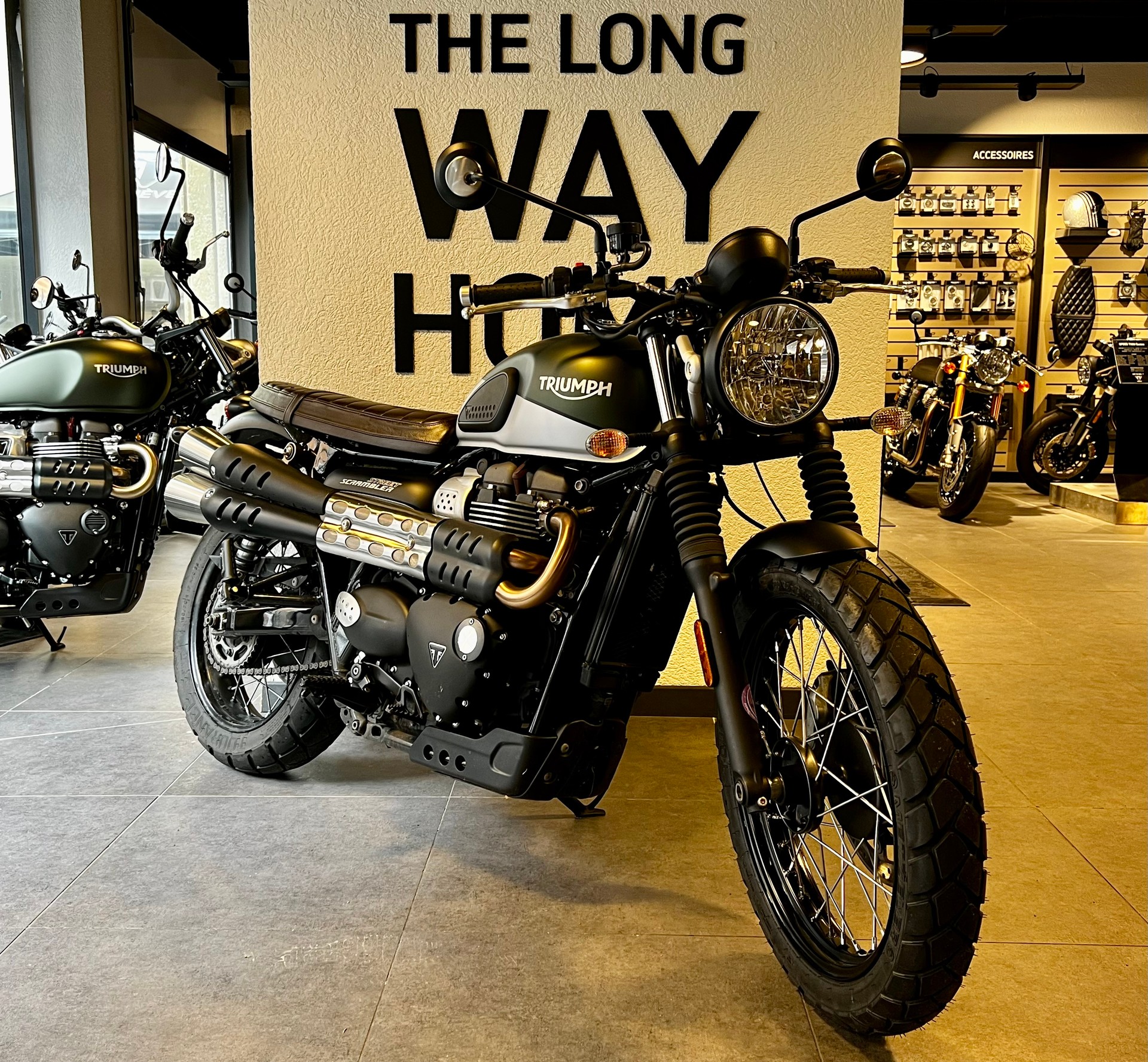 TRIUMPH Street Scrambler 900 (35kW)-showroom-element-1