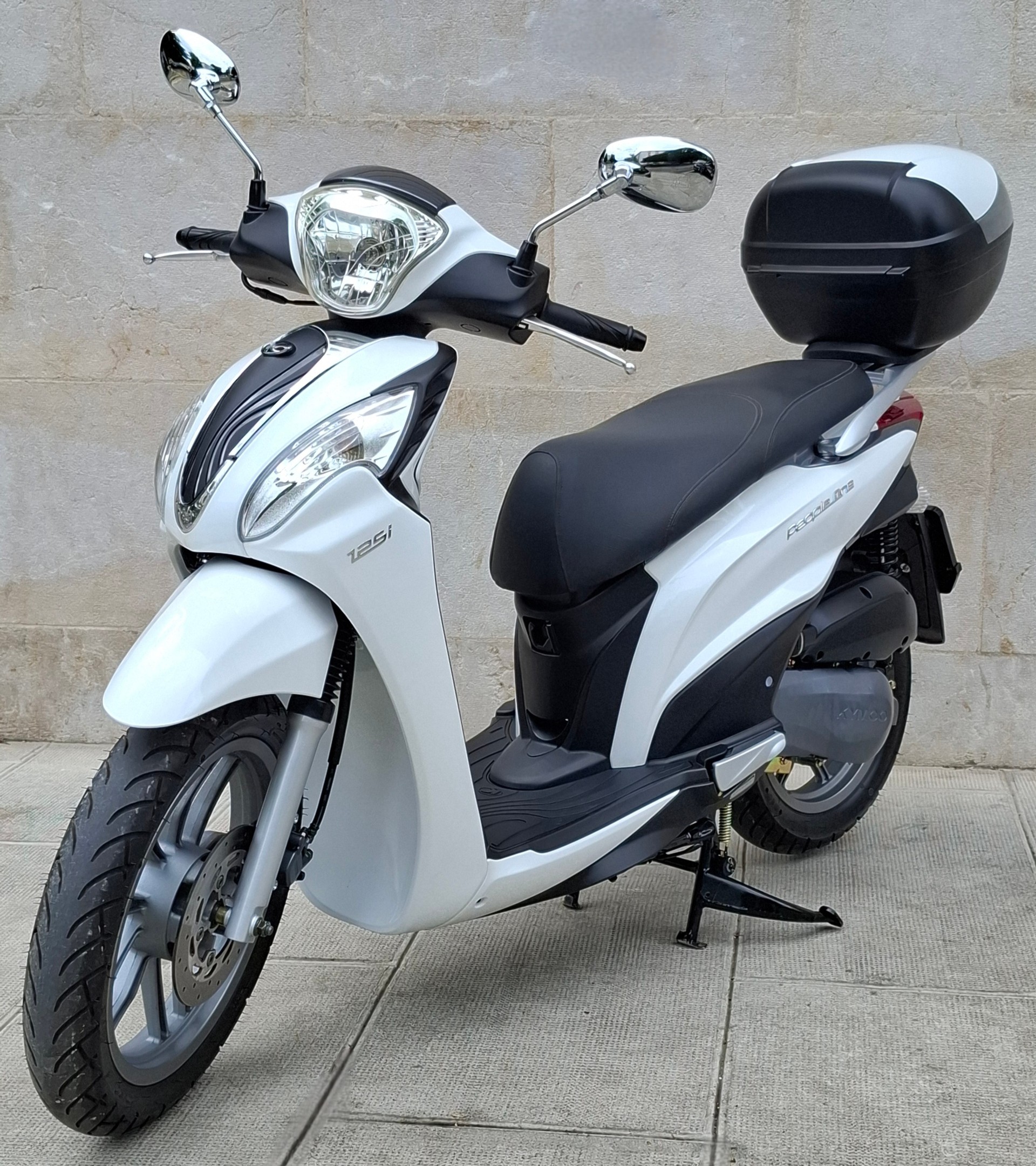 KYMCO People One 125 i-showroom-element-3